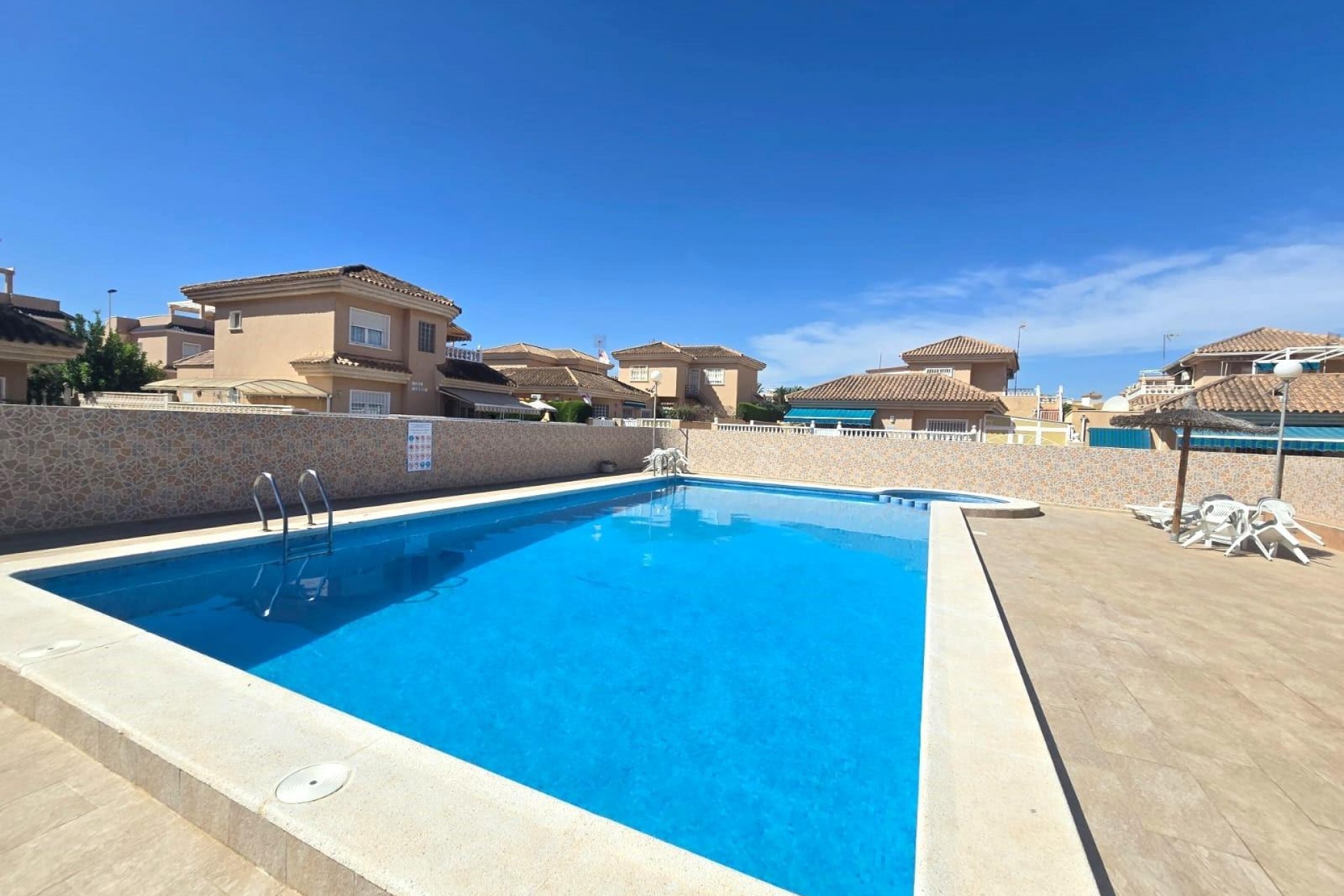 Återförsäljning - Villa -
Torrevieja - Los Balcones - Los Altos del Edén