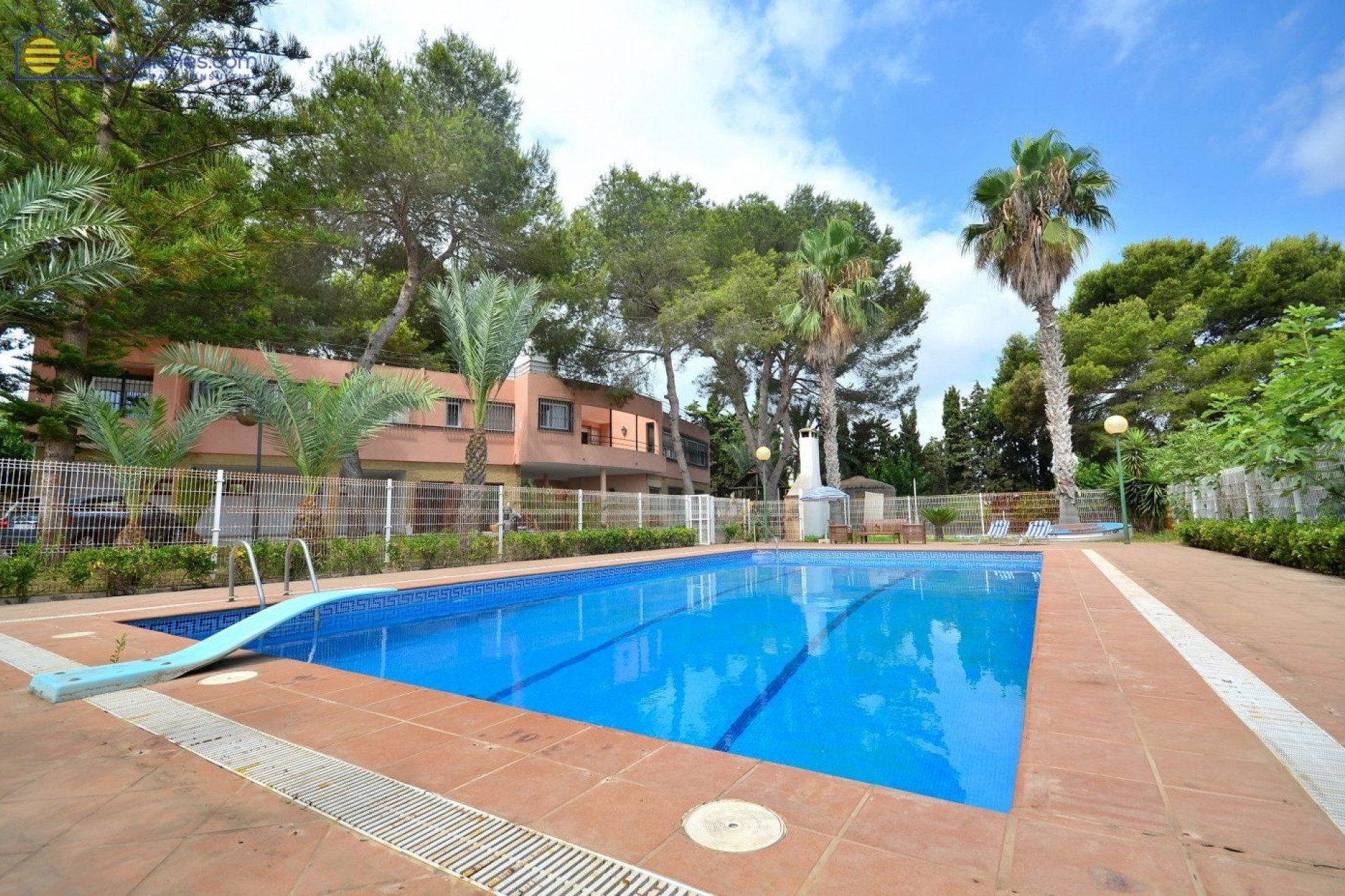 Återförsäljning - Villa -
Torrevieja - Los Balcones