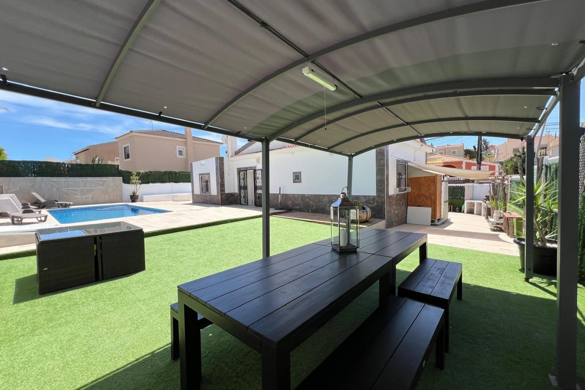 Återförsäljning - Villa -
Torrevieja - Los Balcones