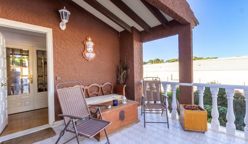 Återförsäljning - Villa -
Torrevieja - Los Balcones