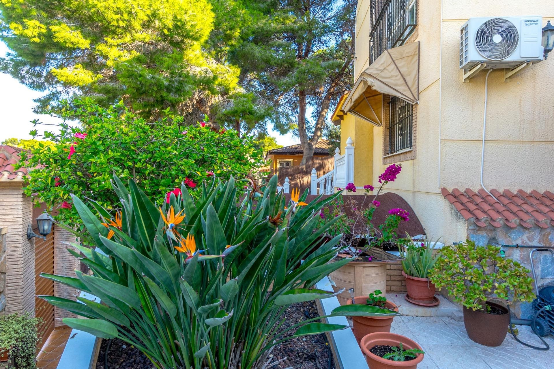 Återförsäljning - Villa -
Torrevieja - Los Balcones