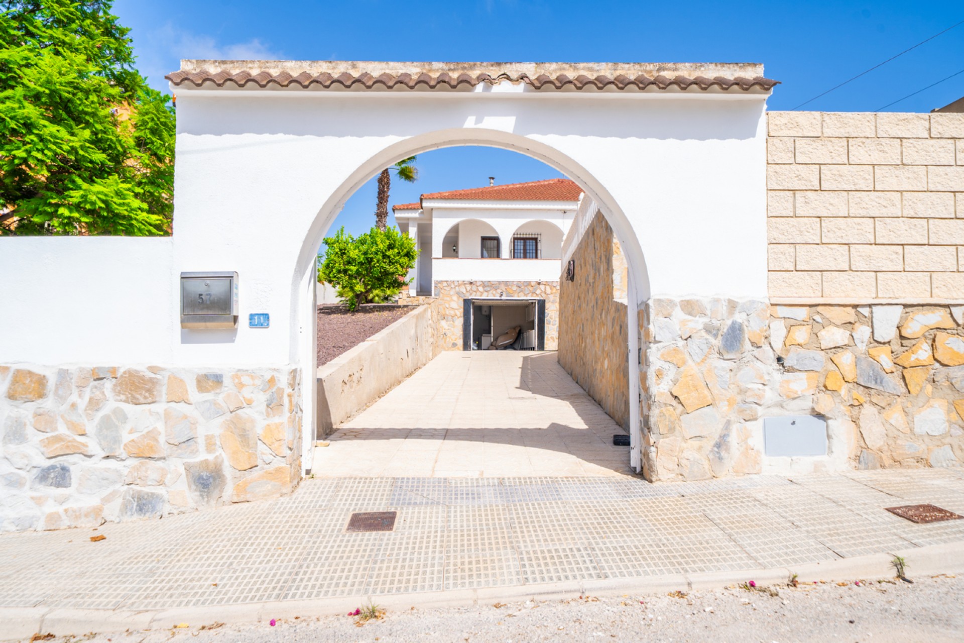 Återförsäljning - Villa -
Torrevieja - Los Balcones
