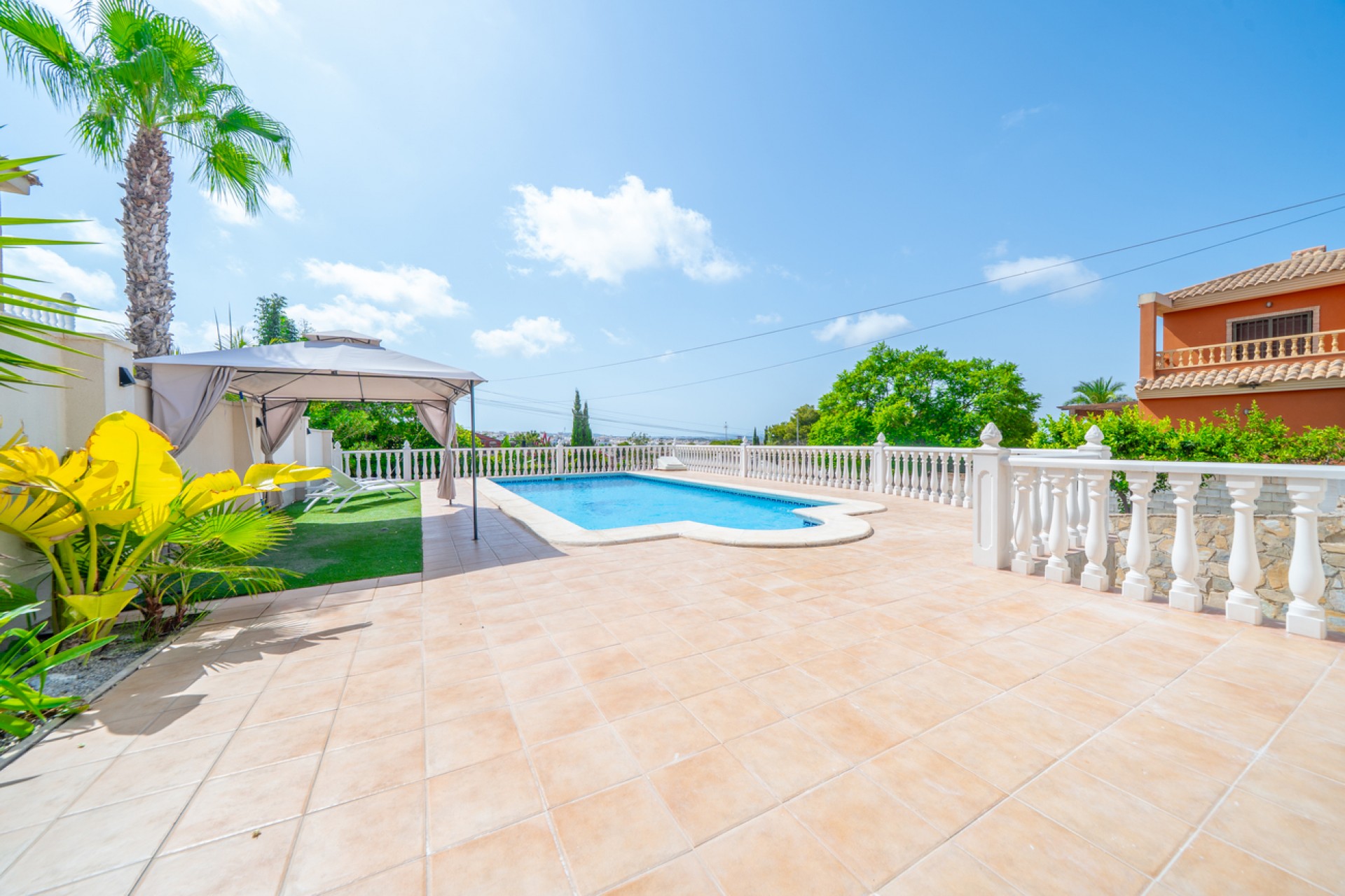 Återförsäljning - Villa -
Torrevieja - Los Balcones