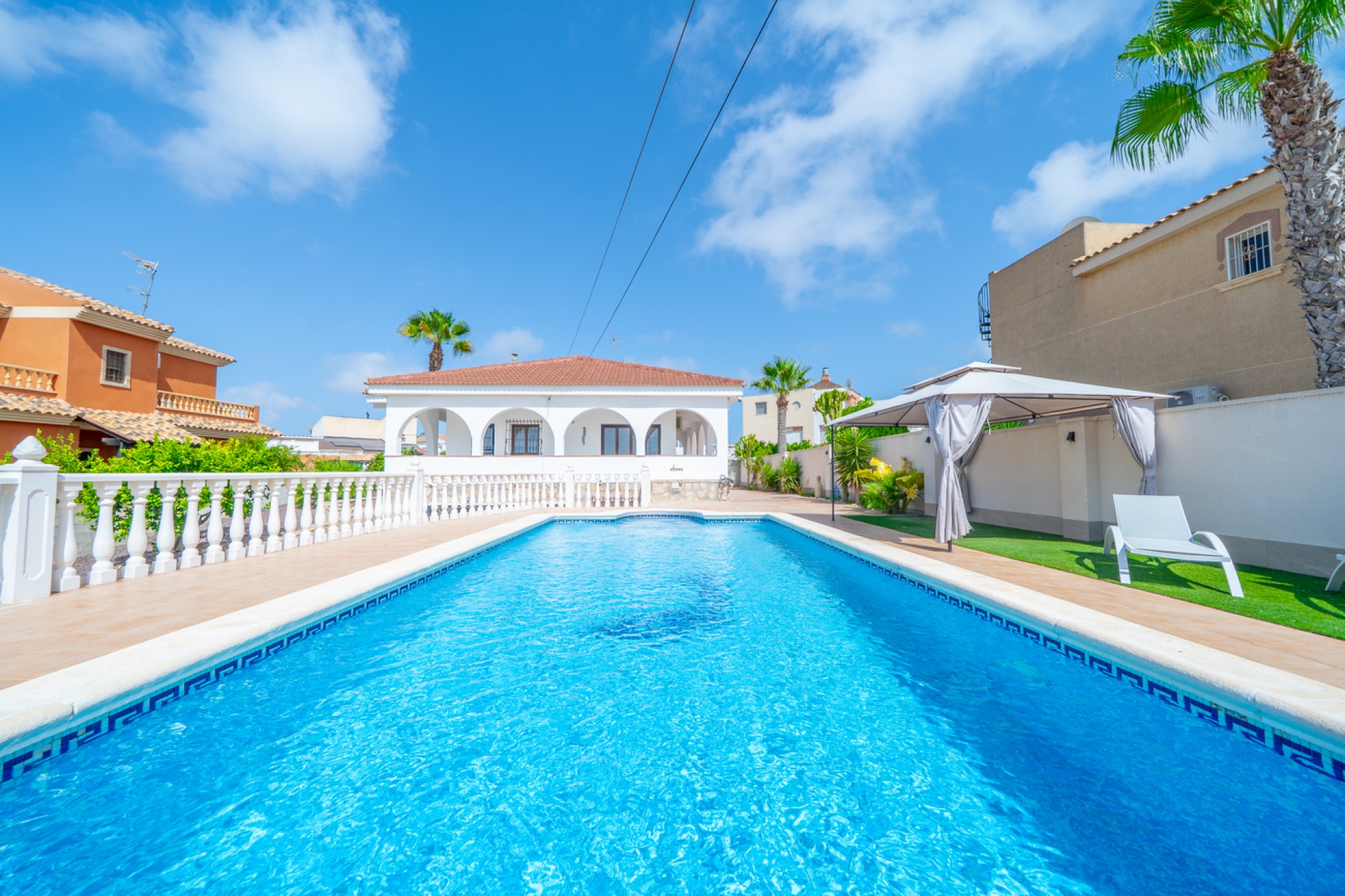 Återförsäljning - Villa -
Torrevieja - Los Balcones