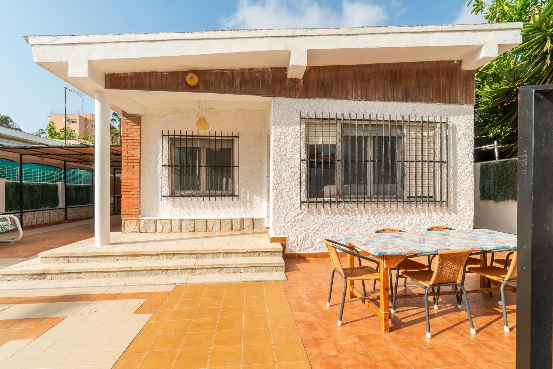 Återförsäljning - Villa -
Torrevieja - Los Frutales