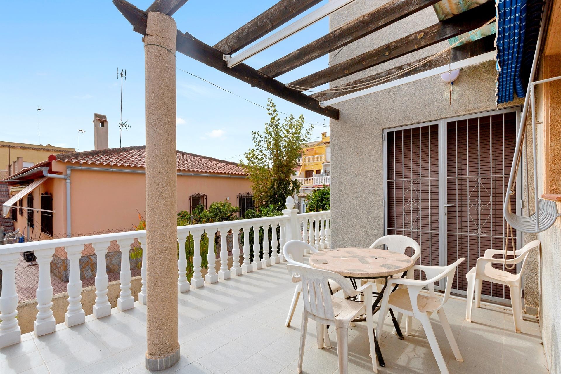 Återförsäljning - Villa -
Torrevieja - Nueva Torrevieja