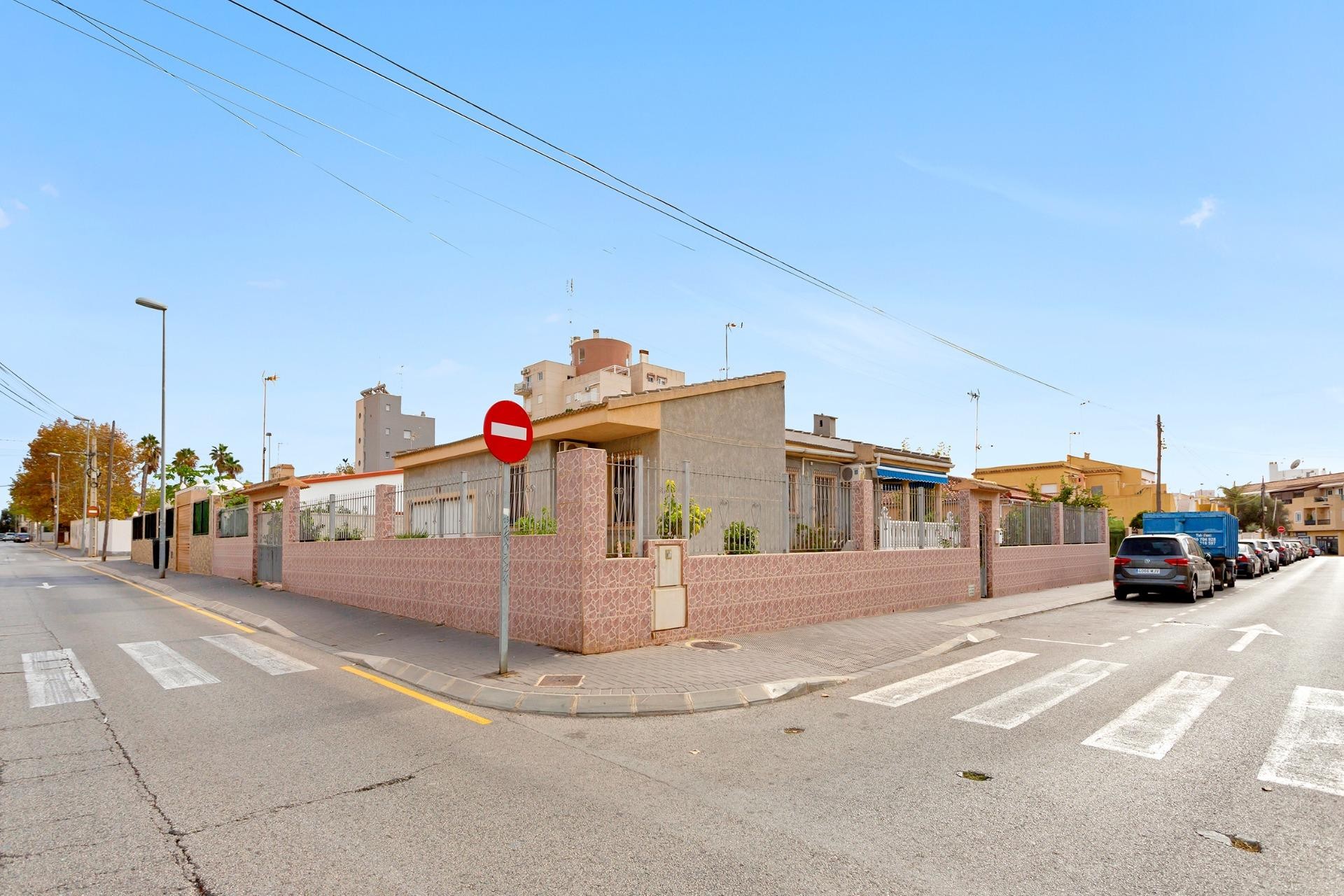 Återförsäljning - Villa -
Torrevieja - Nueva Torrevieja