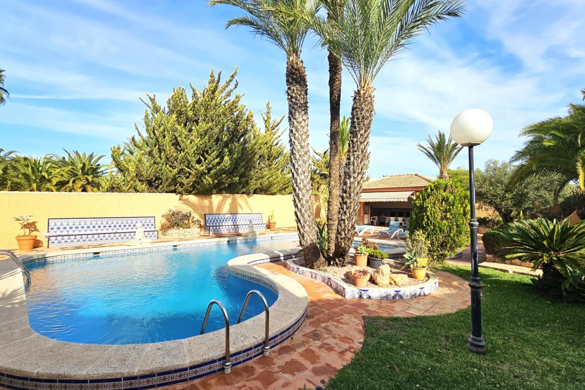 Återförsäljning - Villa -
Torrevieja - San Luis