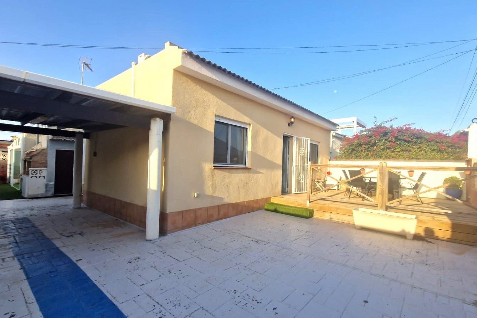 Återförsäljning - Villa -
Torrevieja - San Luis