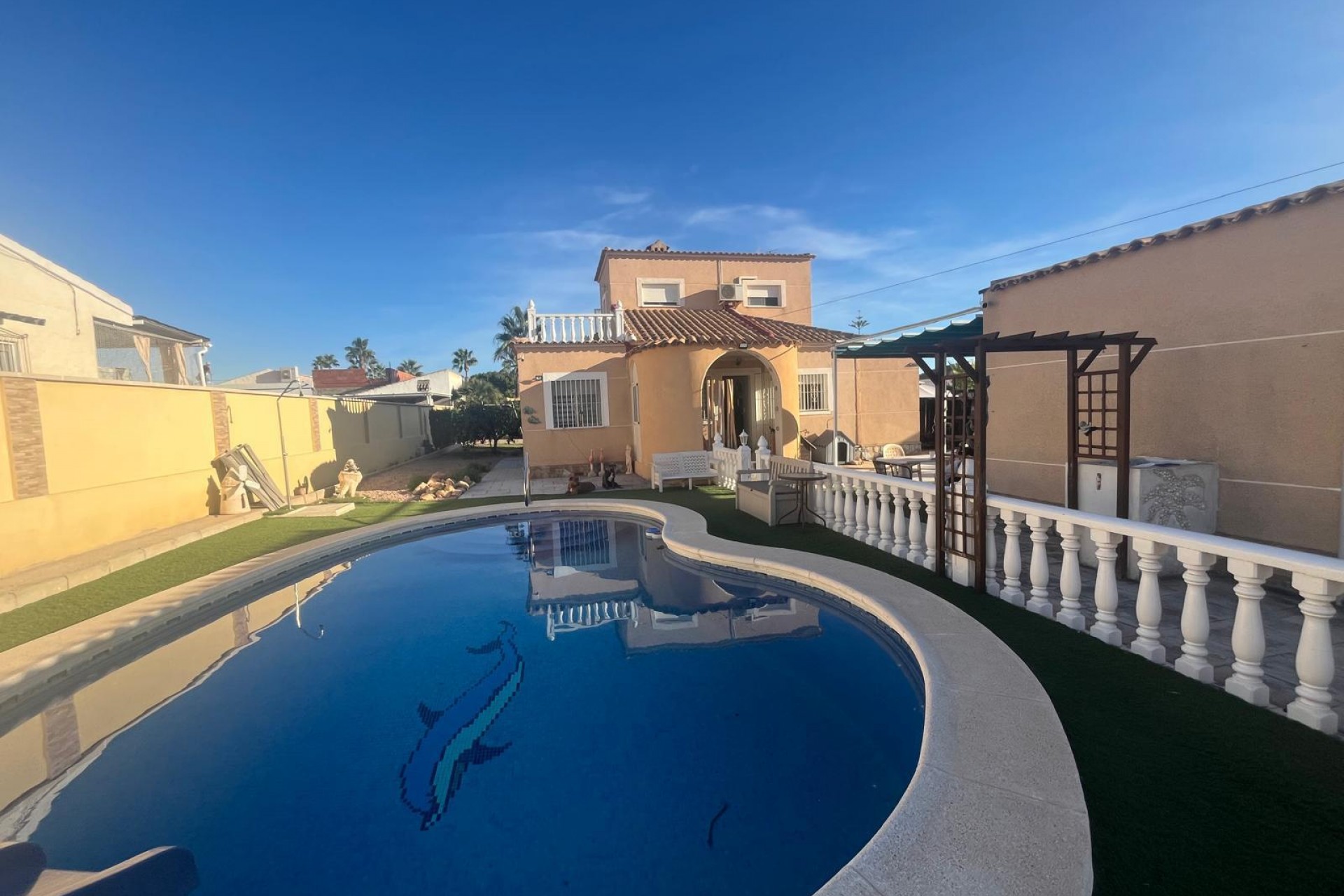 Återförsäljning - Villa -
Torrevieja - San Luis