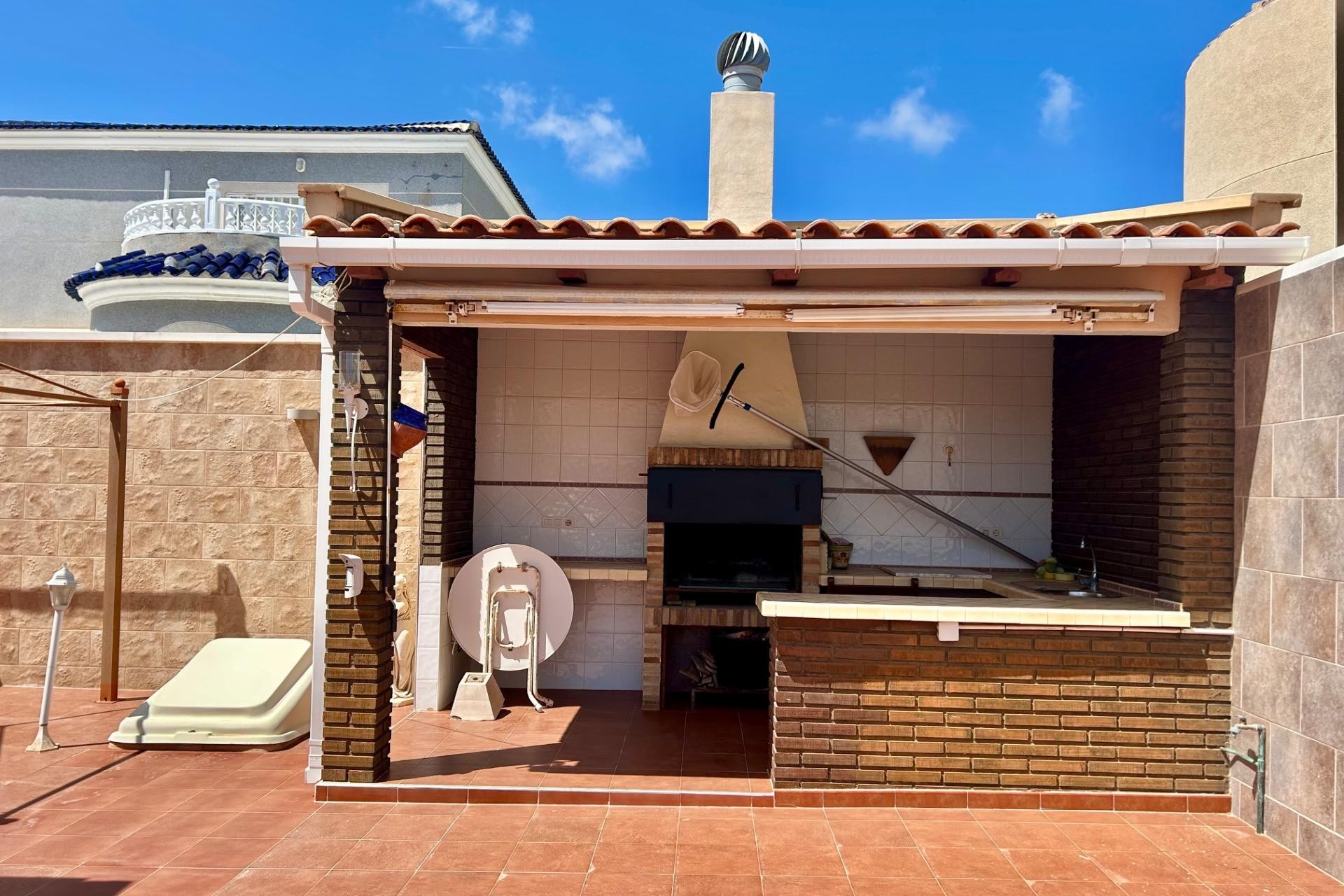 Återförsäljning - Villa -
Torrevieja - San Luis
