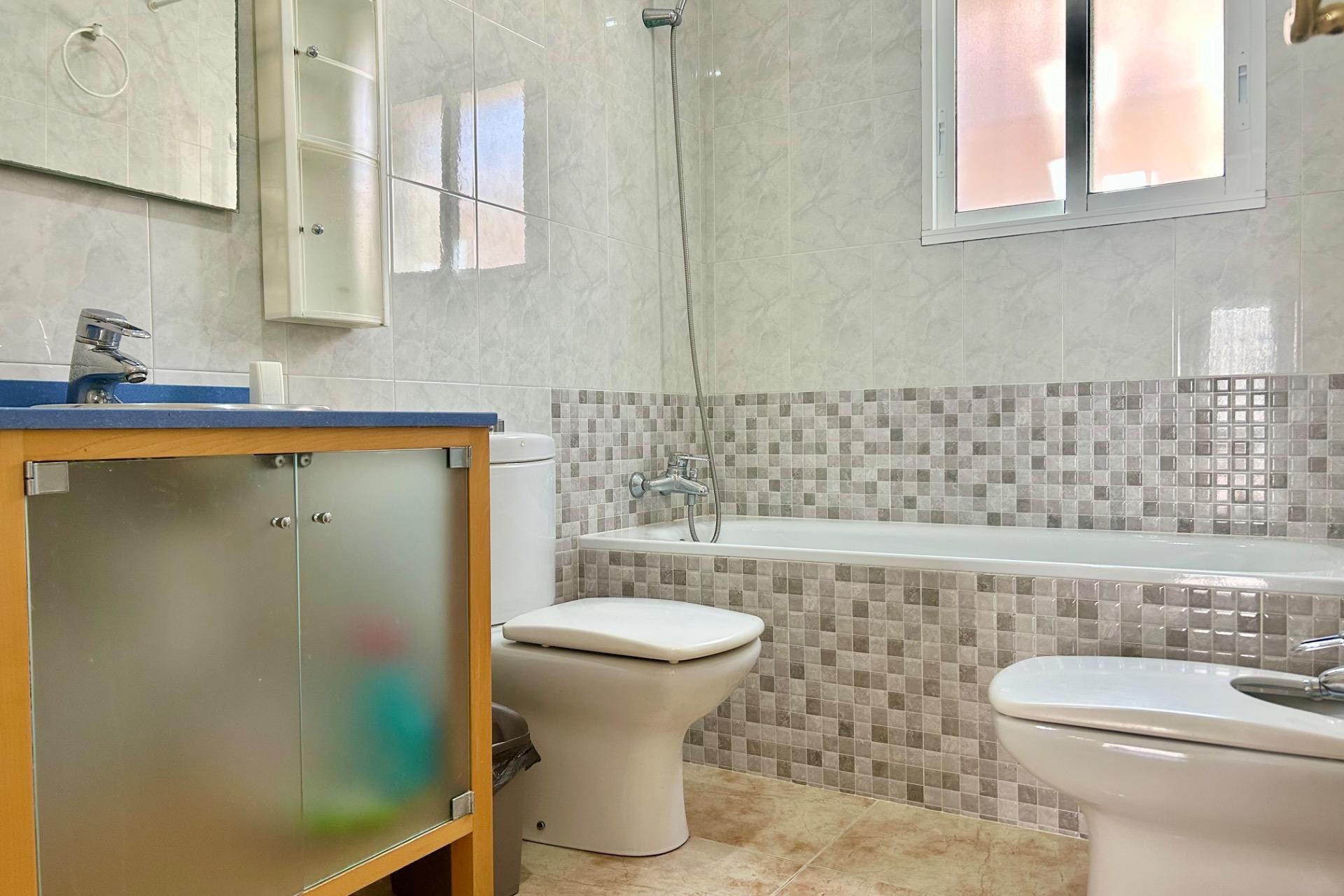 Återförsäljning - Villa -
Torrevieja - San Luis