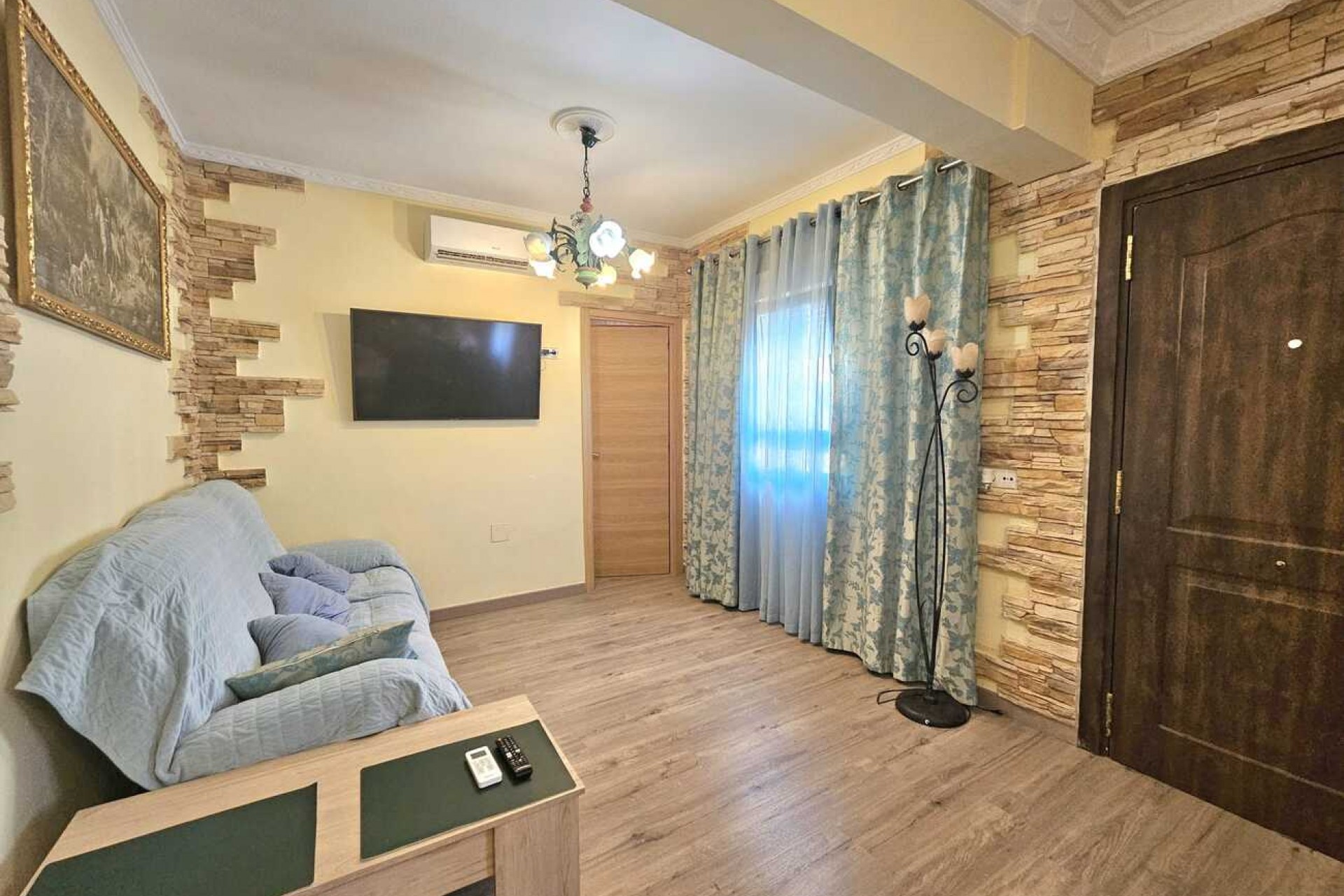 Återförsäljning - Villa -
Torrevieja - Torre Del Moro