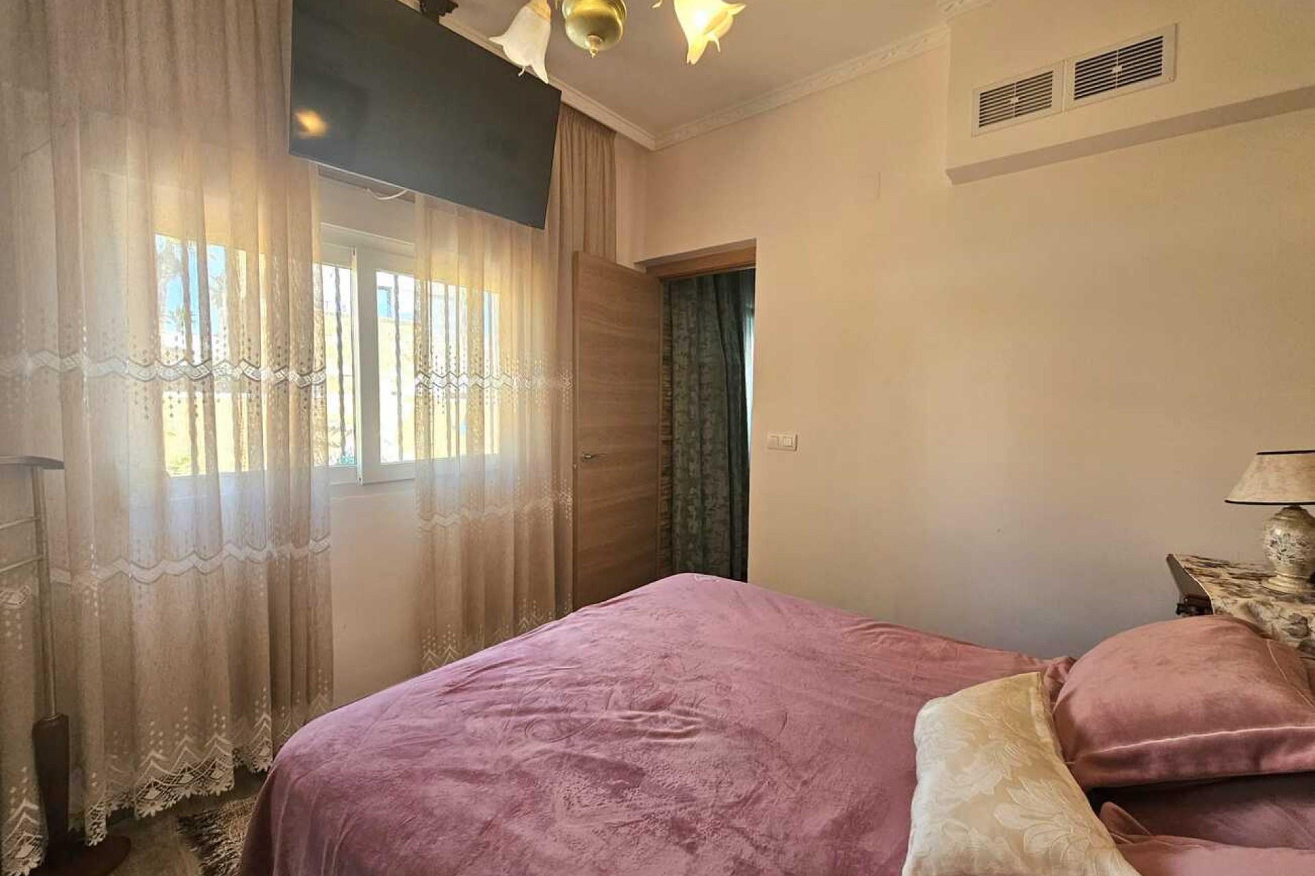 Återförsäljning - Villa -
Torrevieja - Torre Del Moro