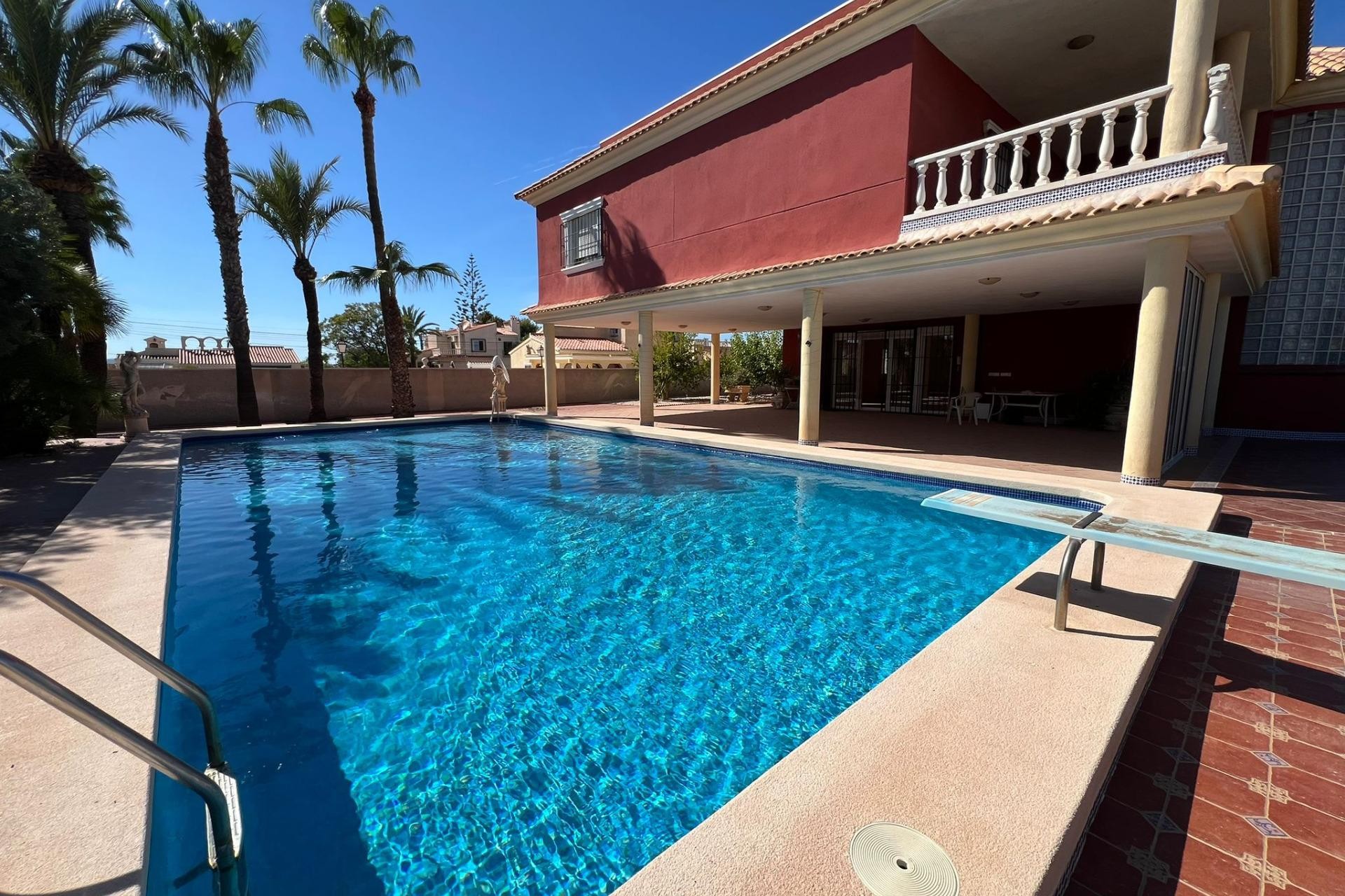 Återförsäljning - Villa -
Torrevieja - Torreta Florida