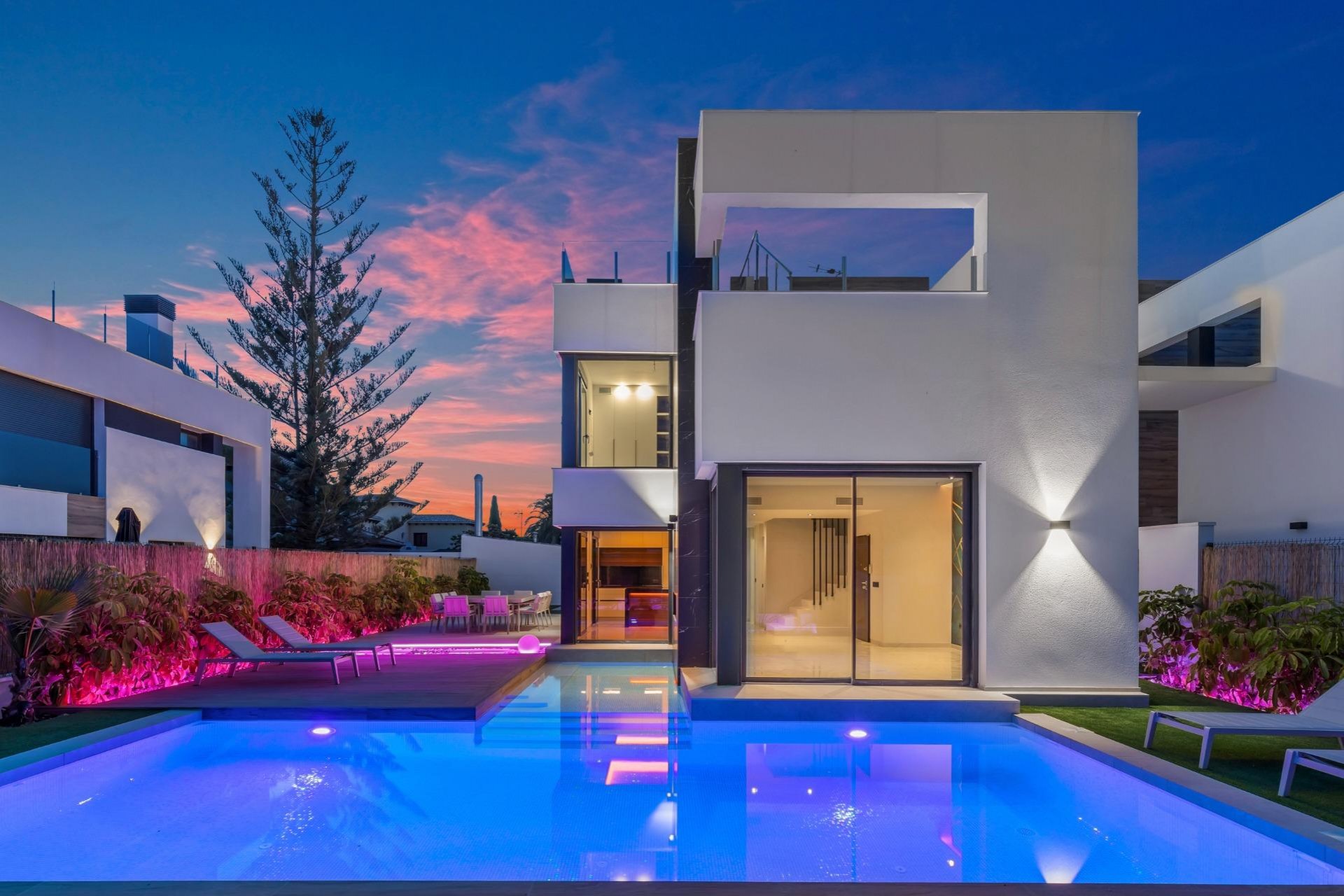 Återförsäljning - Villa -
Torrevieja - Torreta Florida