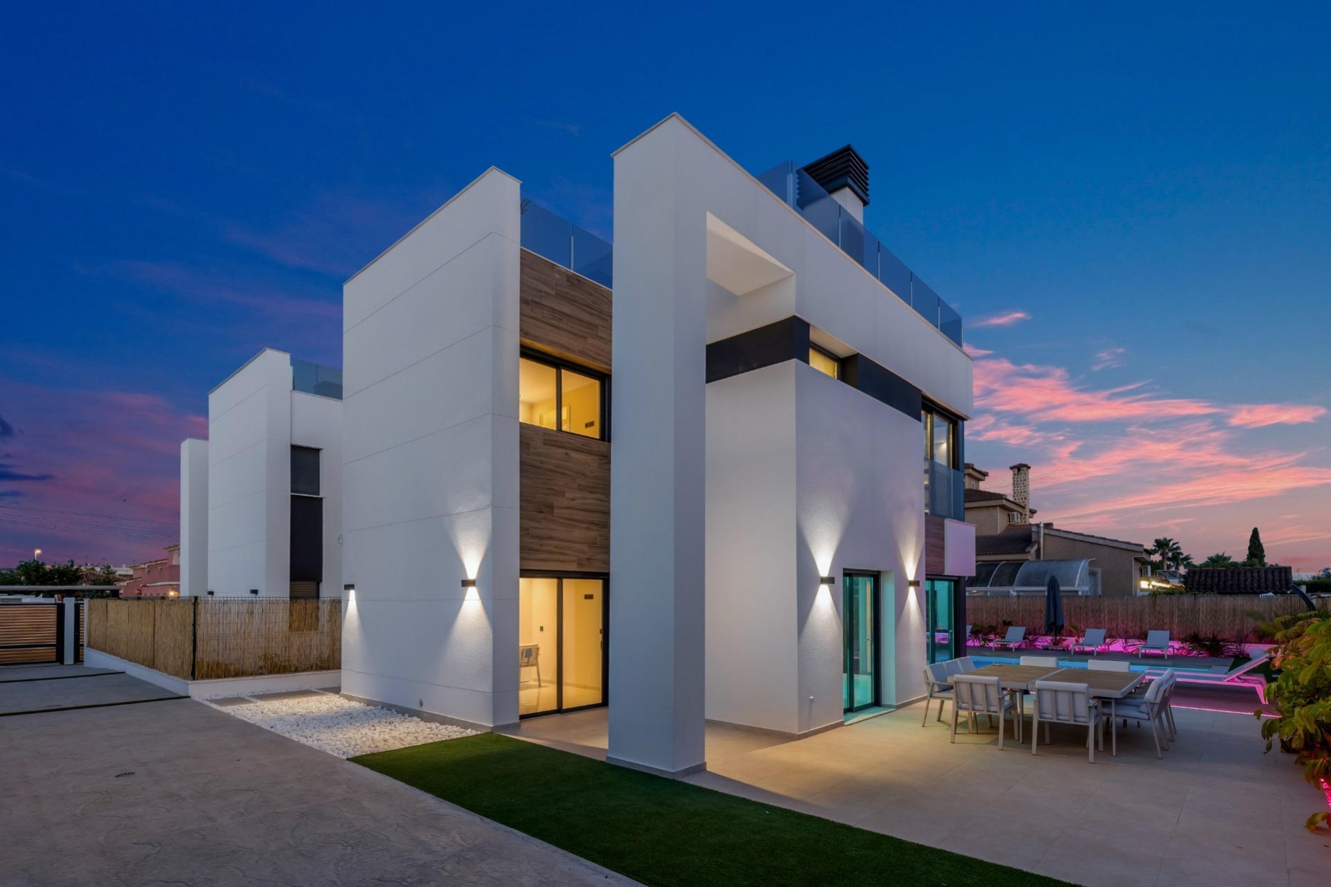 Återförsäljning - Villa -
Torrevieja - Torreta Florida