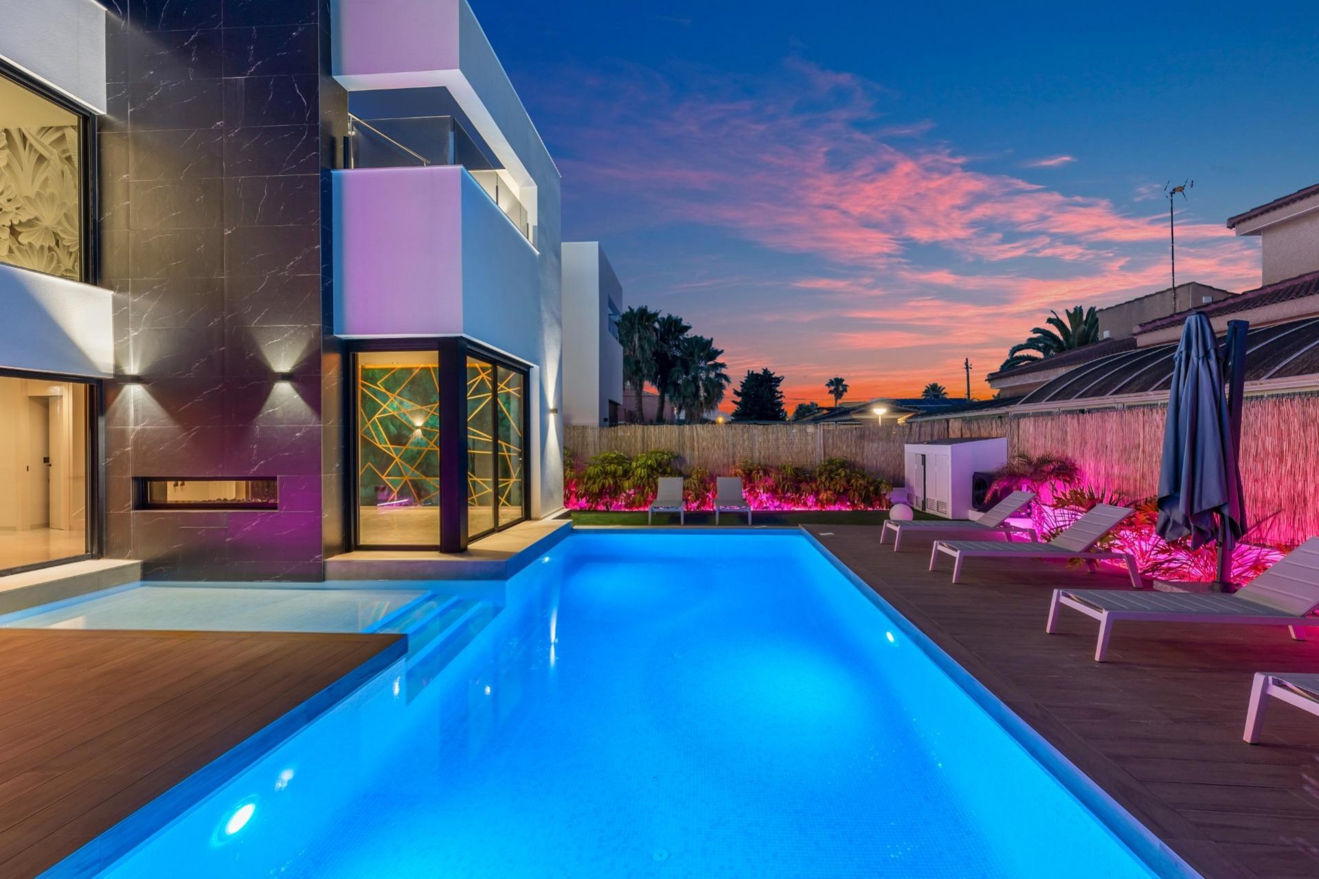 Återförsäljning - Villa -
Torrevieja - Torreta Florida