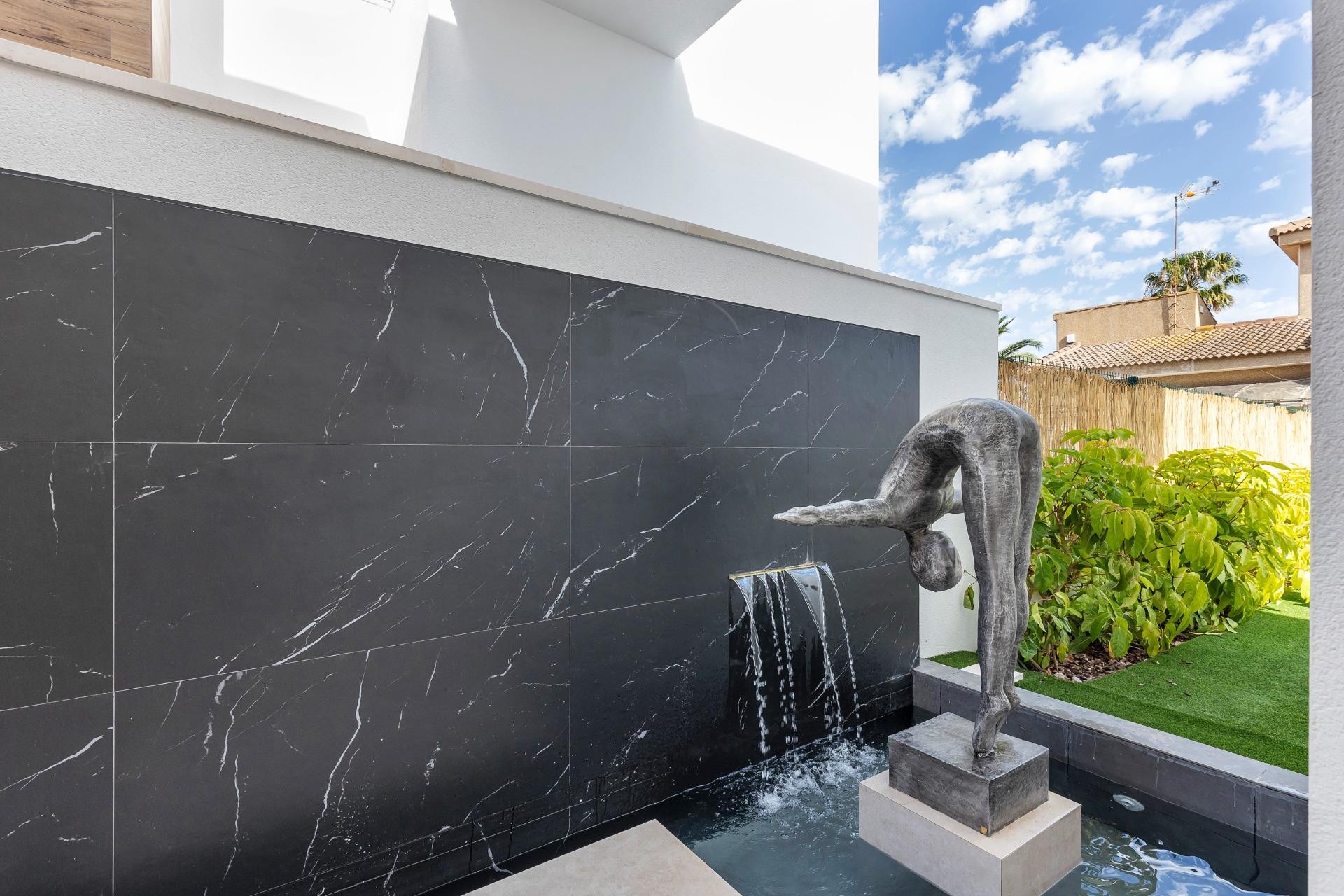 Återförsäljning - Villa -
Torrevieja - Torreta Florida