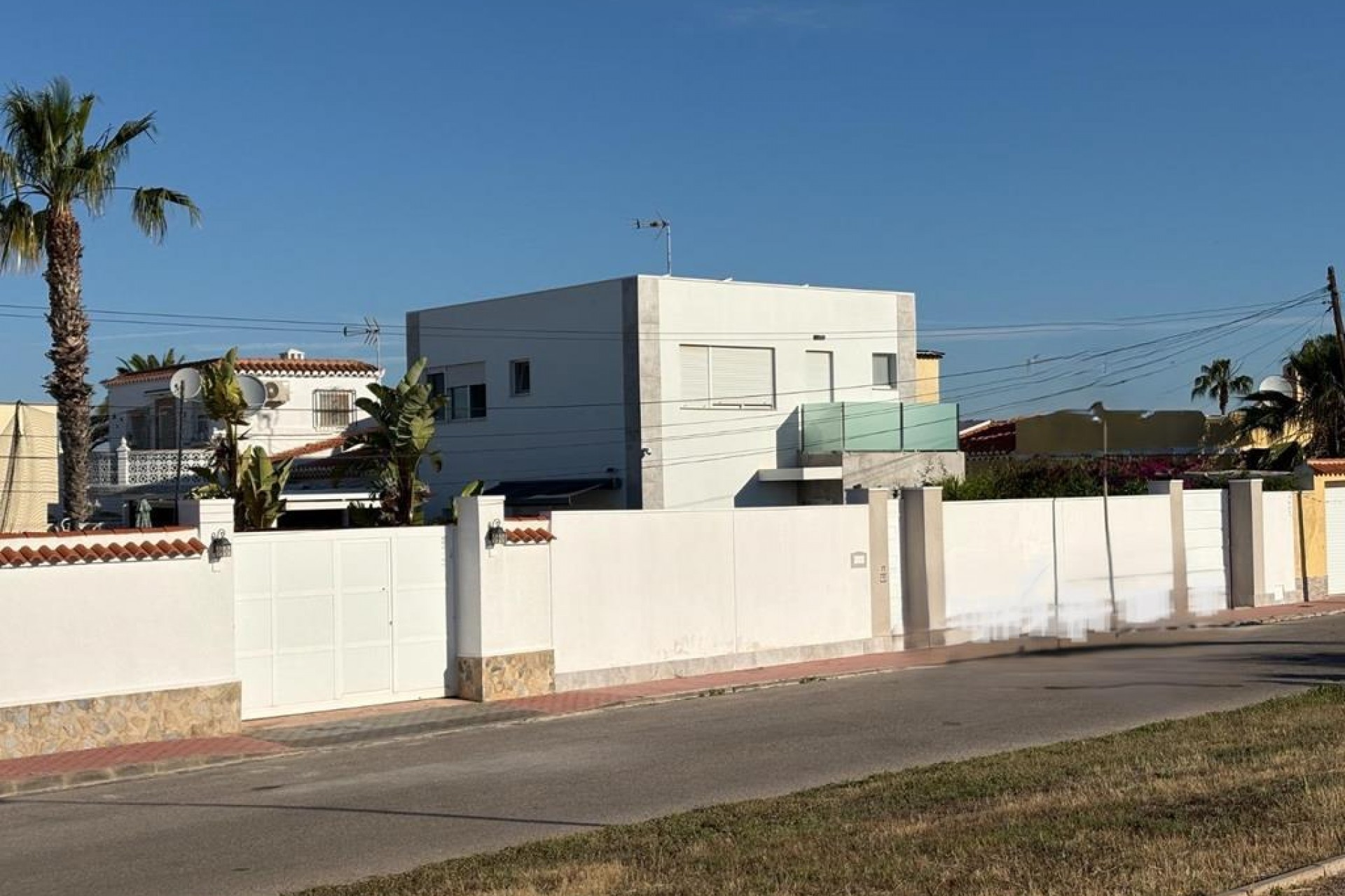 Återförsäljning - Villa -
Torrevieja - Torreta Florida