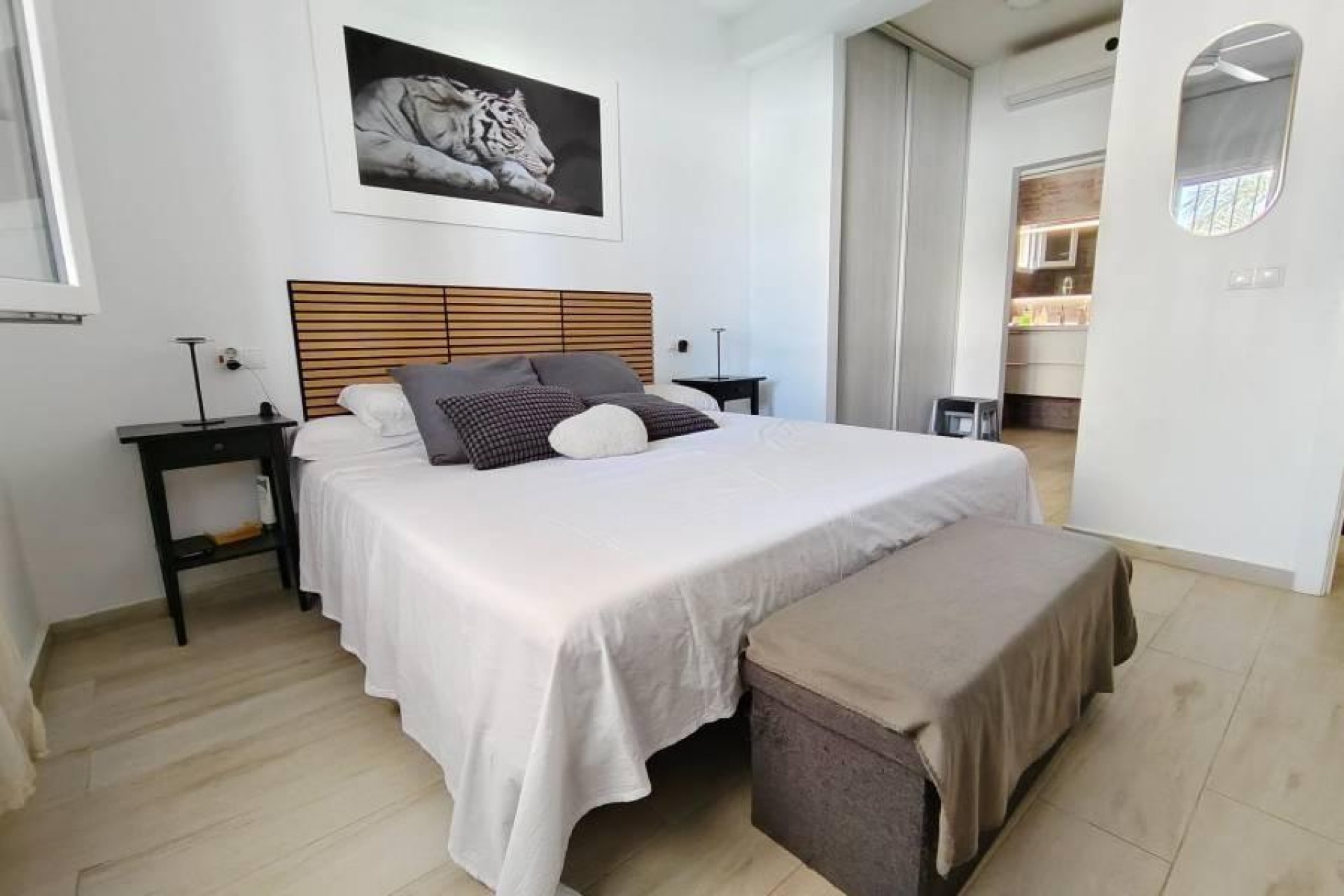 Återförsäljning - Villa -
Torrevieja - Torreta Florida