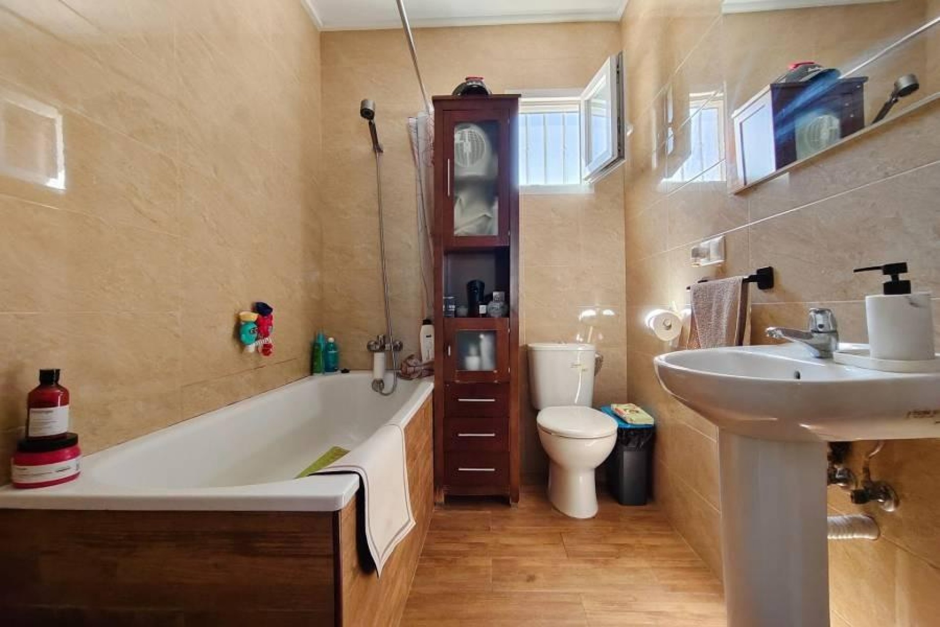 Återförsäljning - Villa -
Torrevieja - Torreta Florida