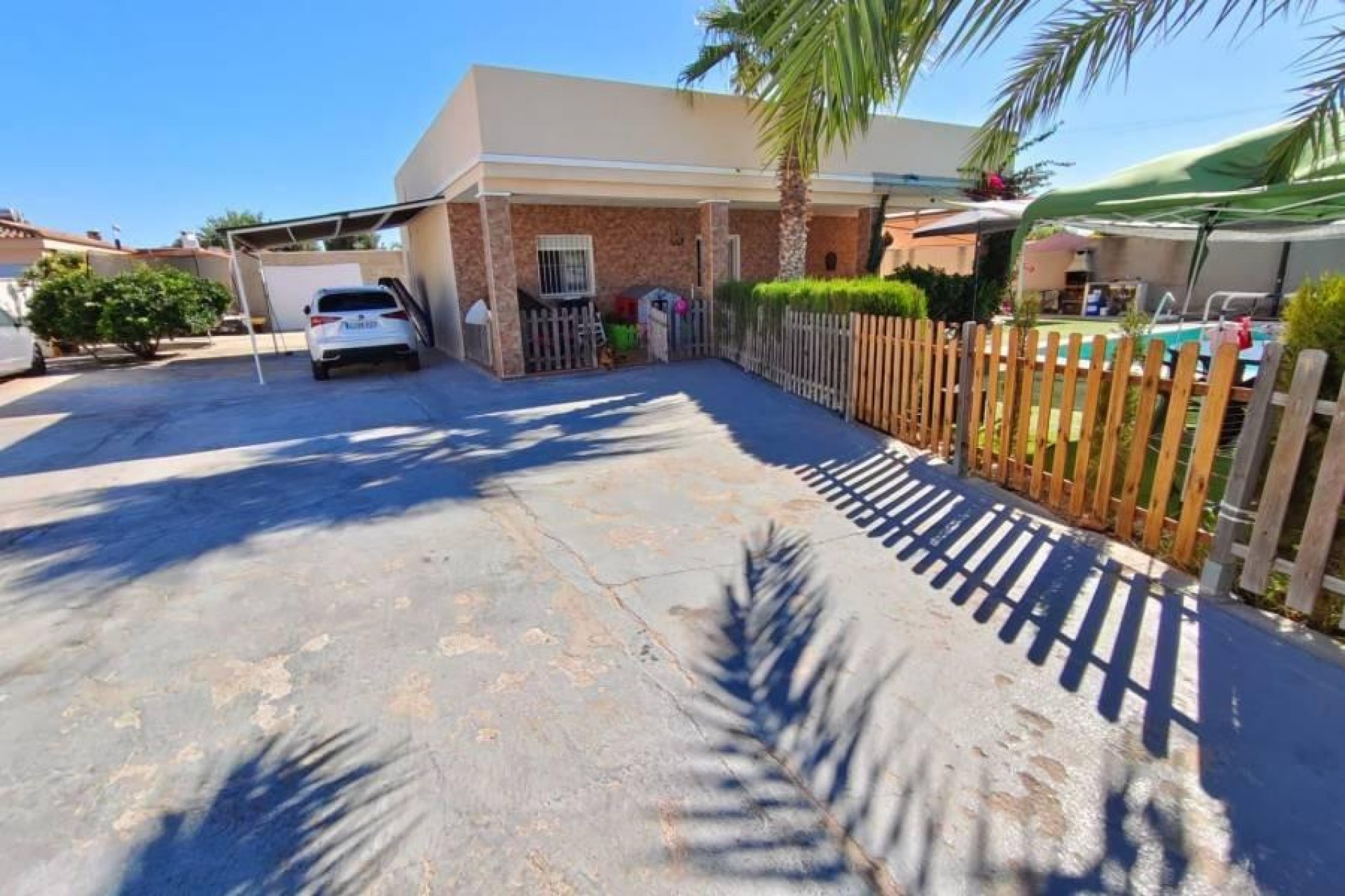 Återförsäljning - Villa -
Torrevieja - Torreta Florida
