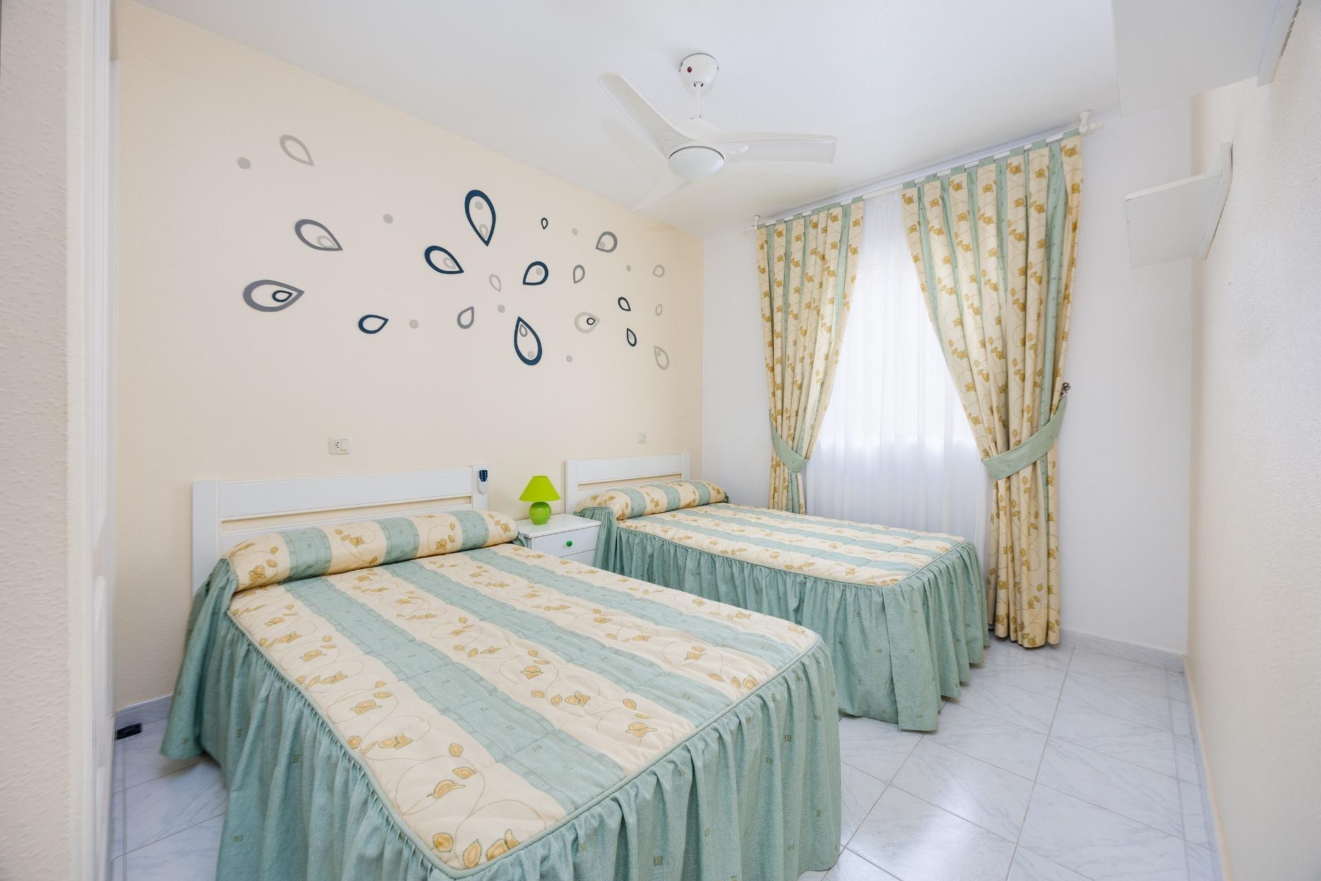 Återförsäljning - Villa -
Torrevieja - Torretas