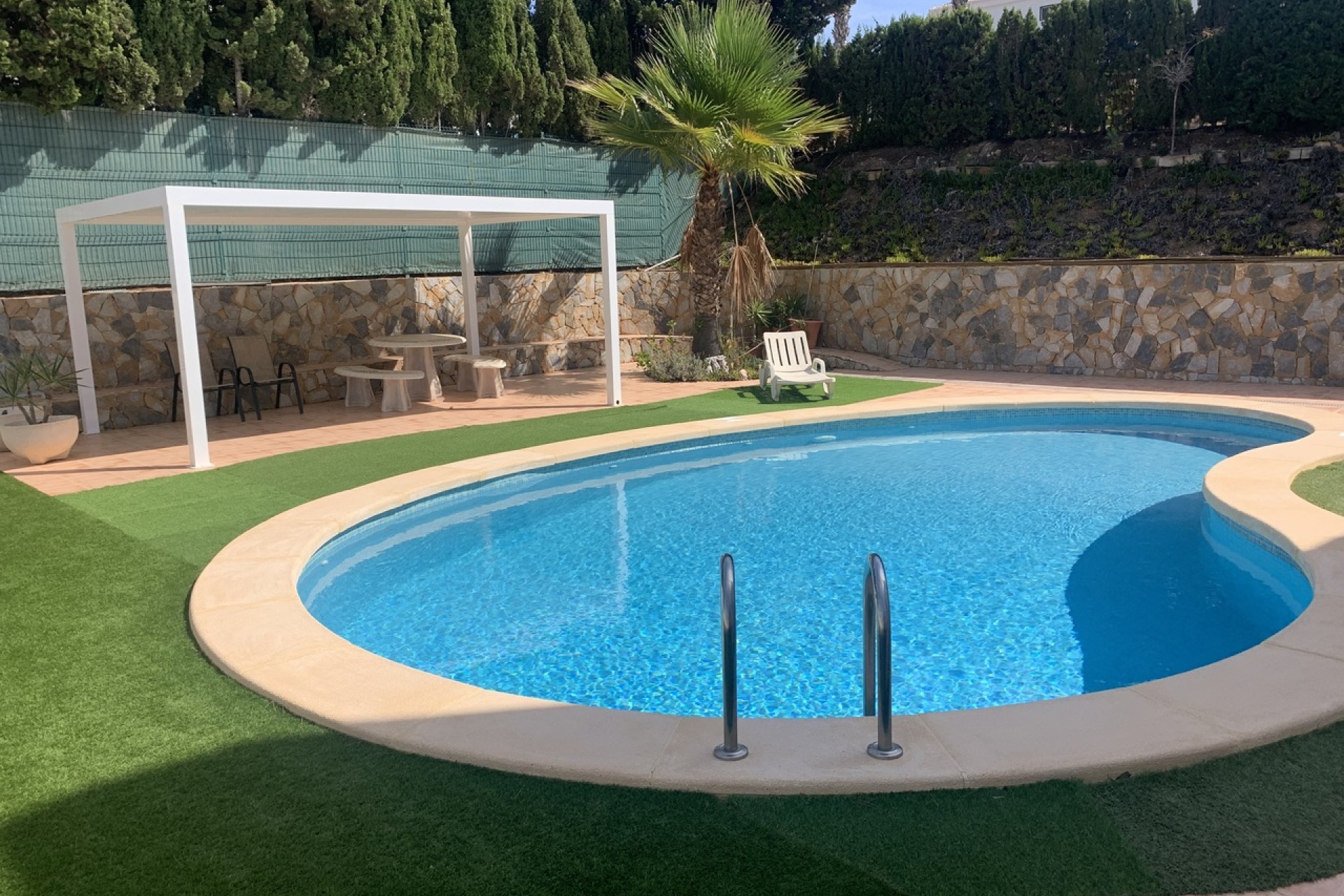 Återförsäljning - Villa -
Villamartin - Costa Blanca