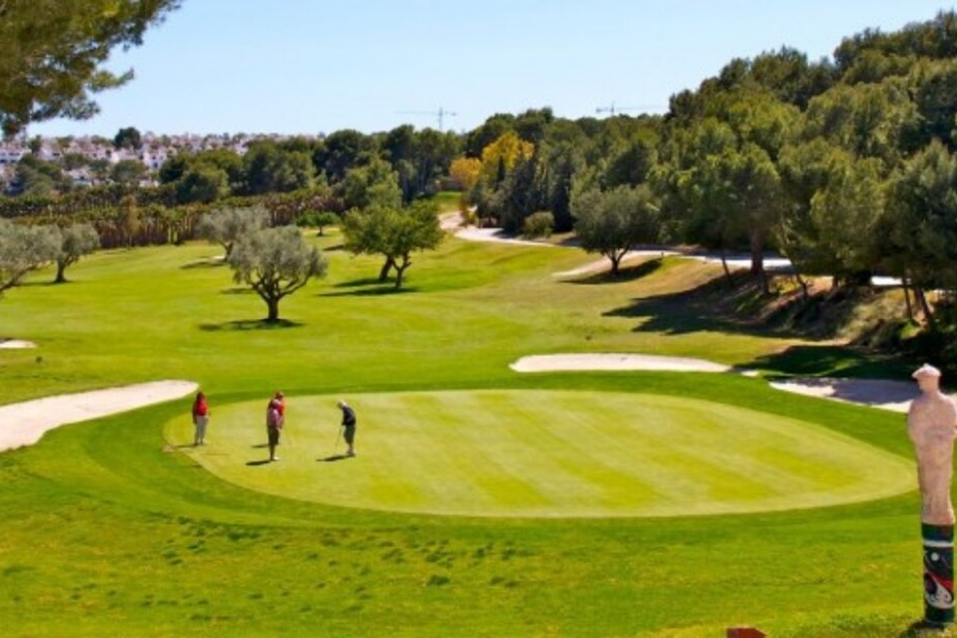 Återförsäljning - Villa -
Villamartin - Costa Blanca