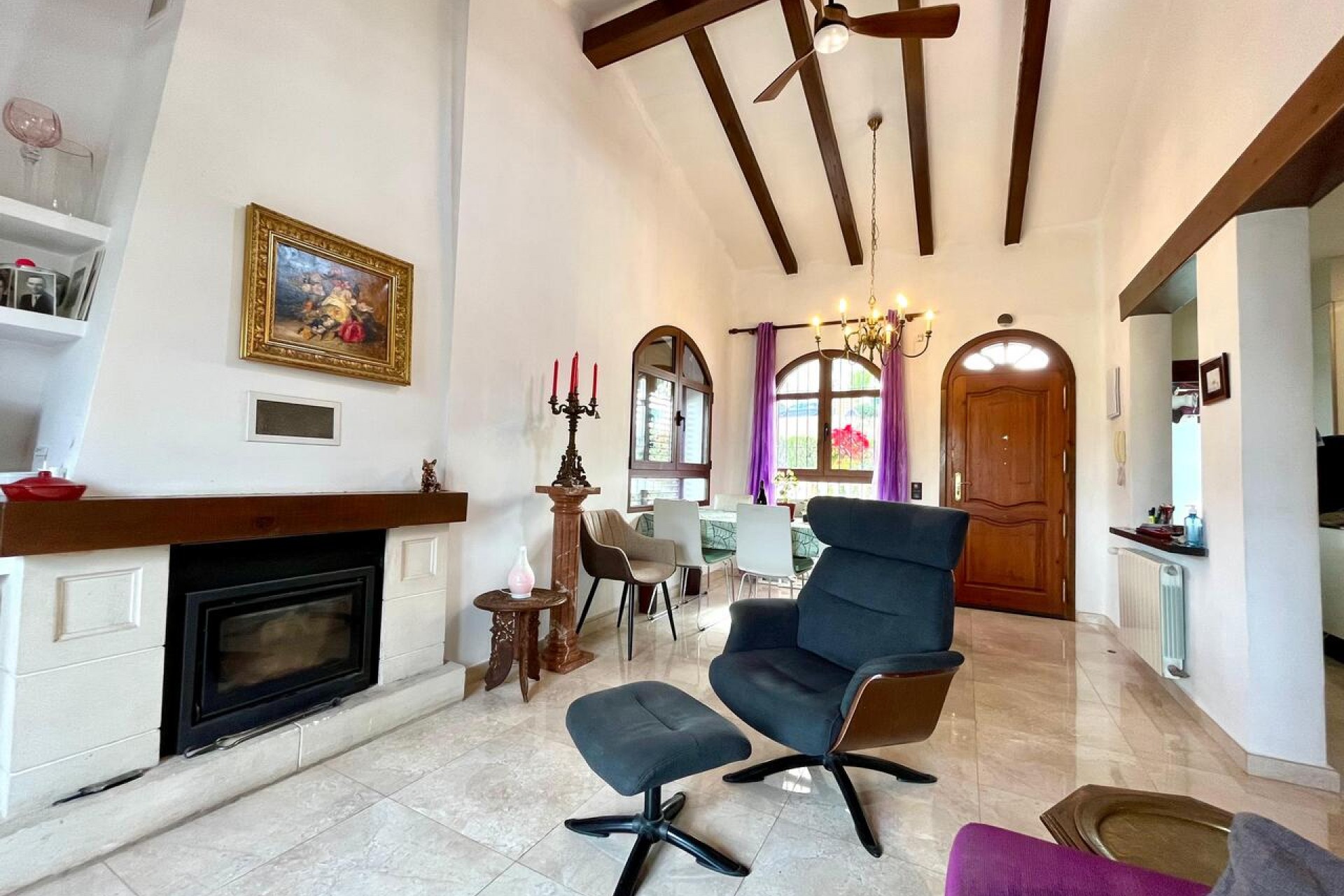 Återförsäljning - Villa -
Villamartin - Costa Blanca