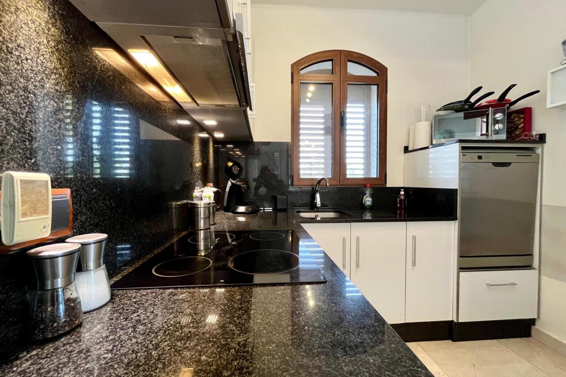 Återförsäljning - Villa -
Villamartin - Costa Blanca