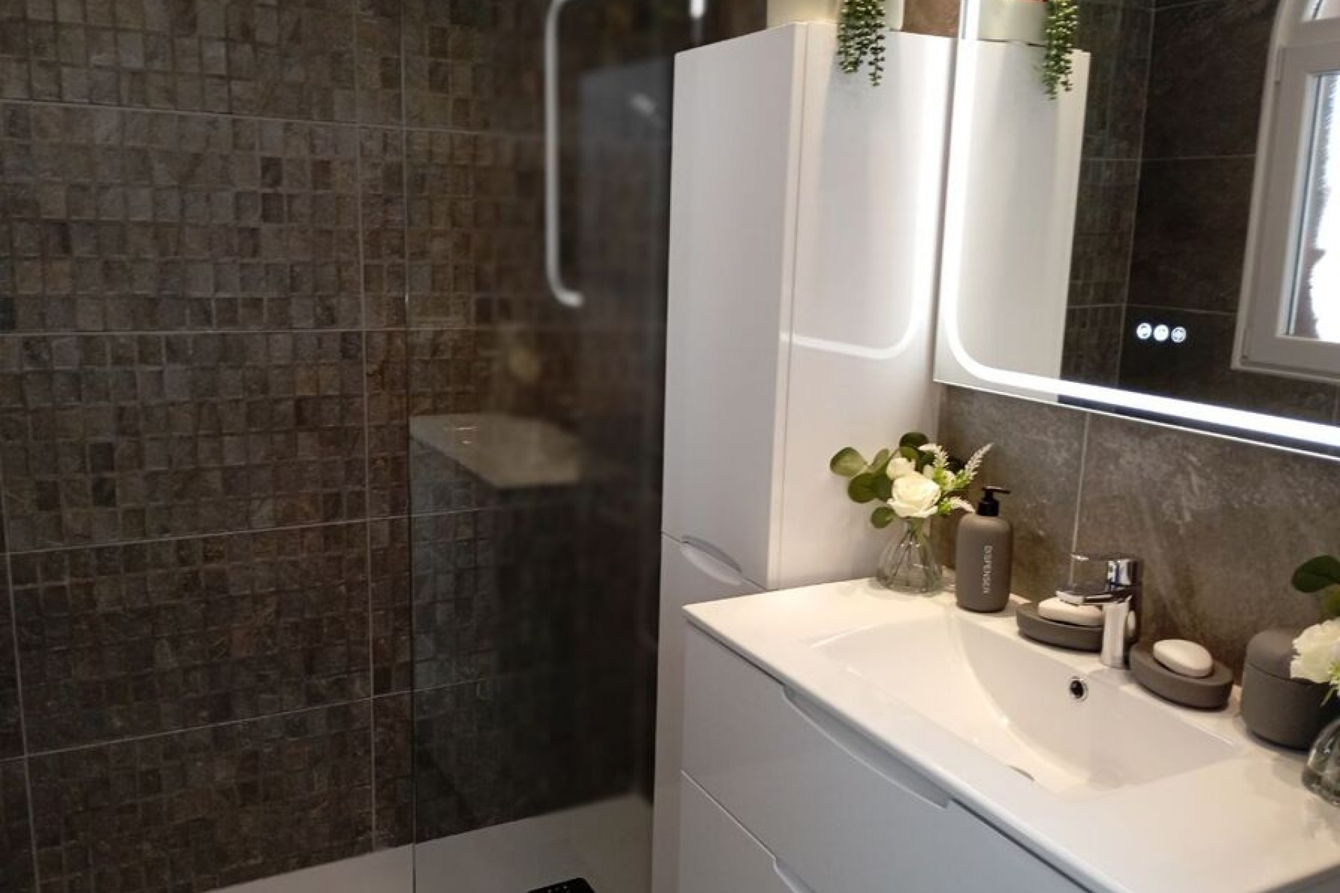 Återförsäljning - Villa -
Villamartin - Costa Blanca