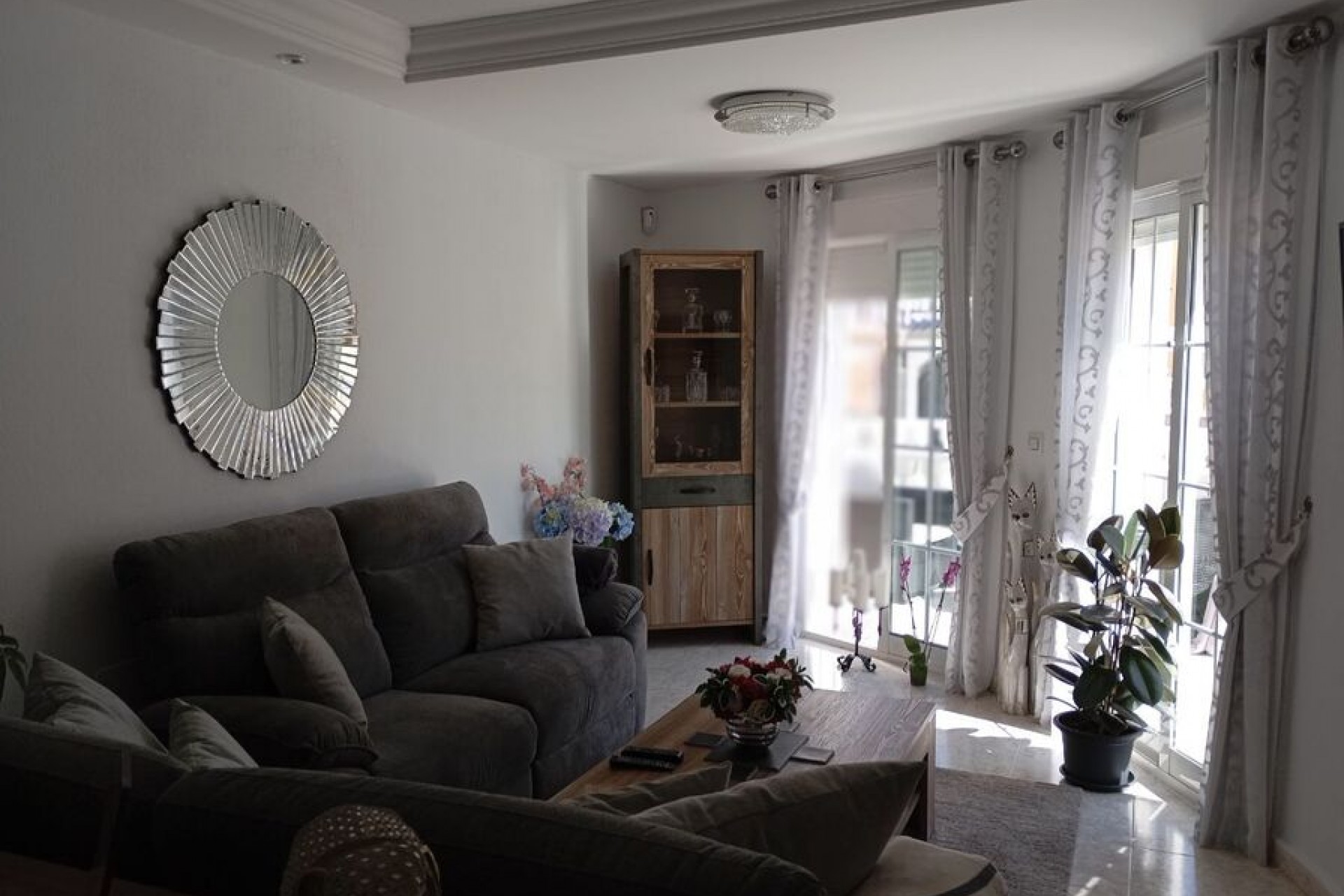 Återförsäljning - Villa -
Villamartin - Costa Blanca