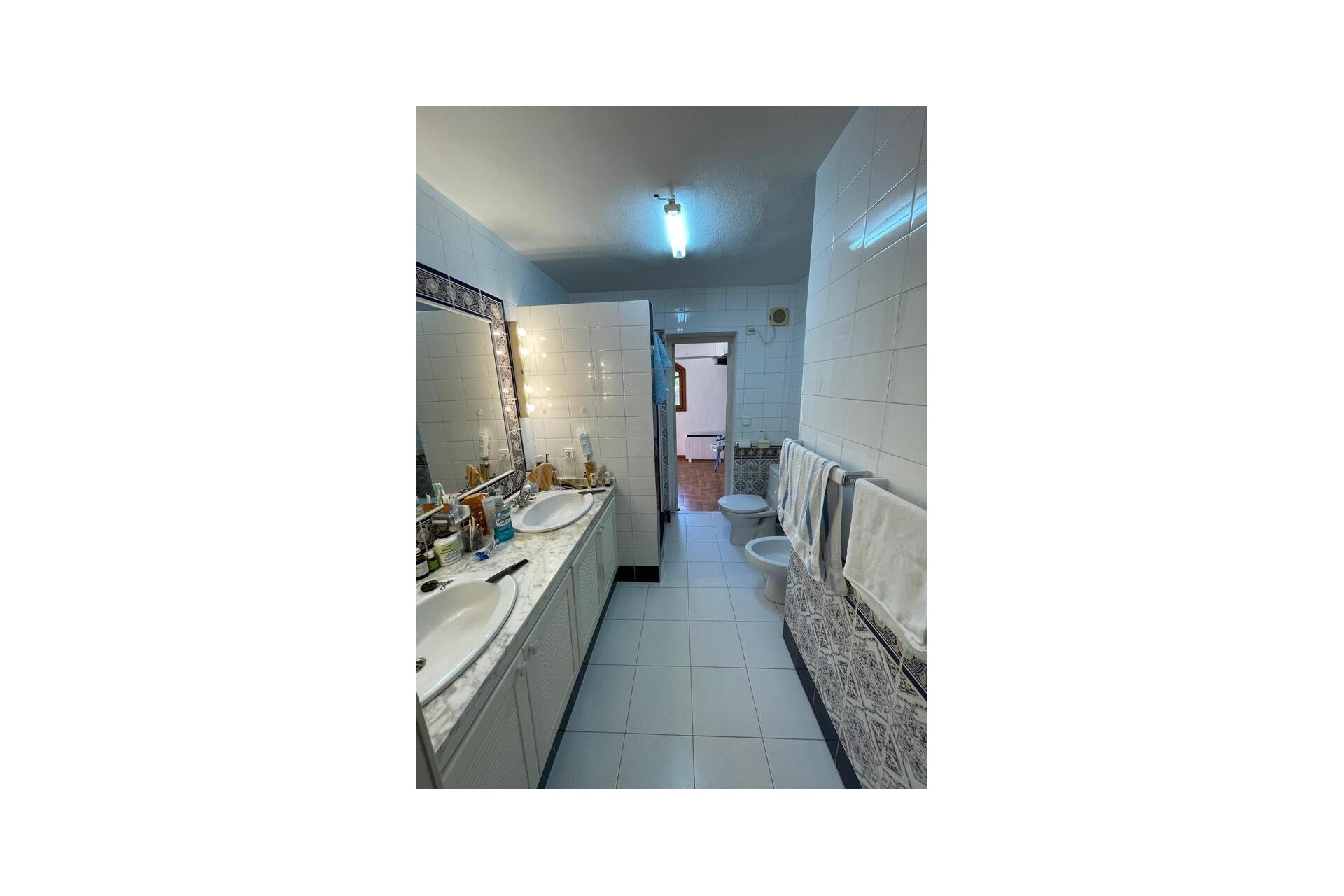 Återförsäljning - Villa -
Villamartin - Costa Blanca