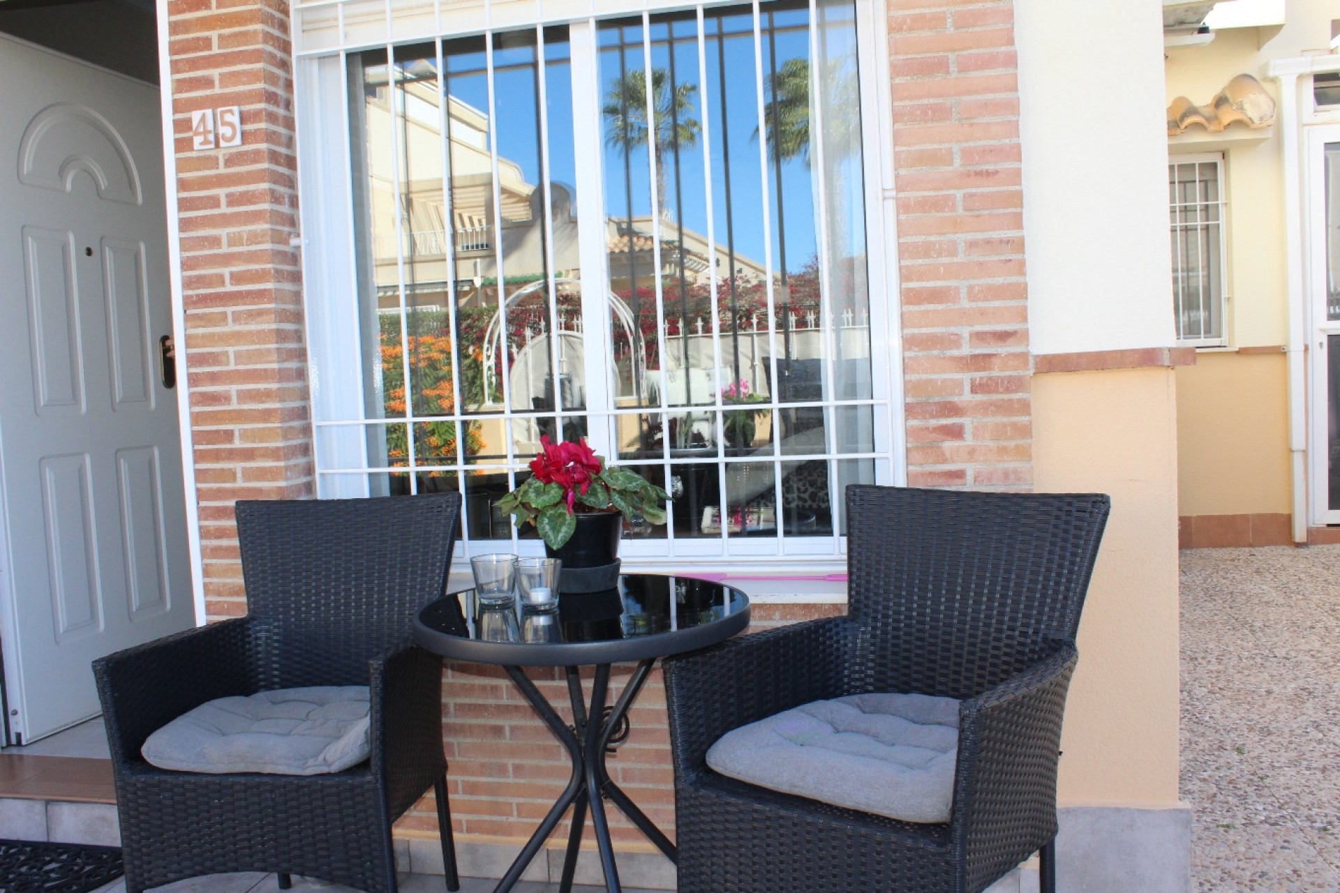 Återförsäljning - Villa -
Villamartin - Costa Blanca