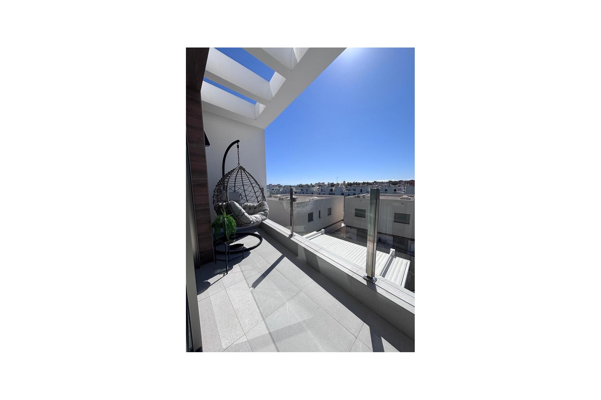 Återförsäljning - Villa -
Villamartin - Costa Blanca