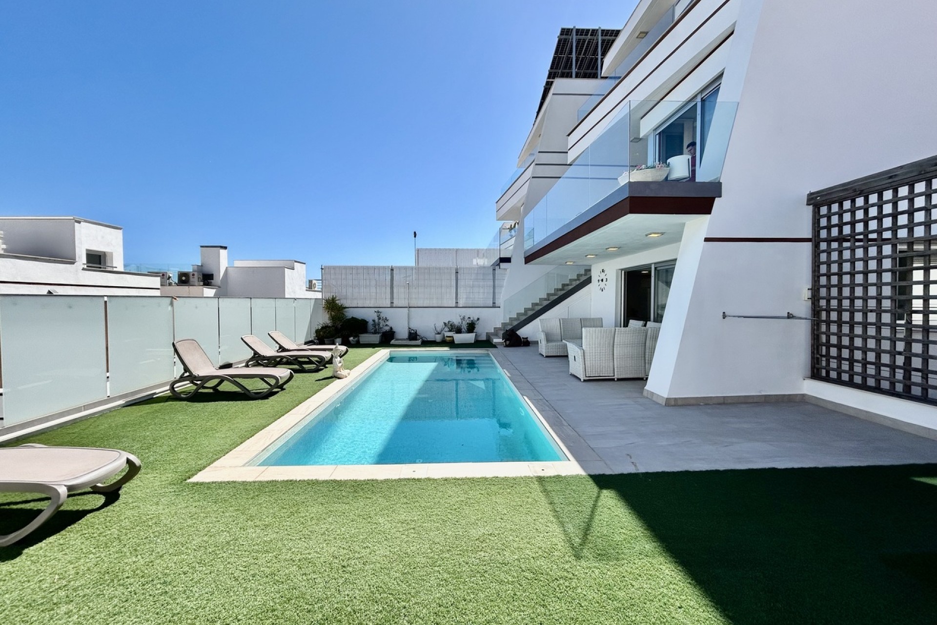 Återförsäljning - Villa -
Villamartin - Costa Blanca