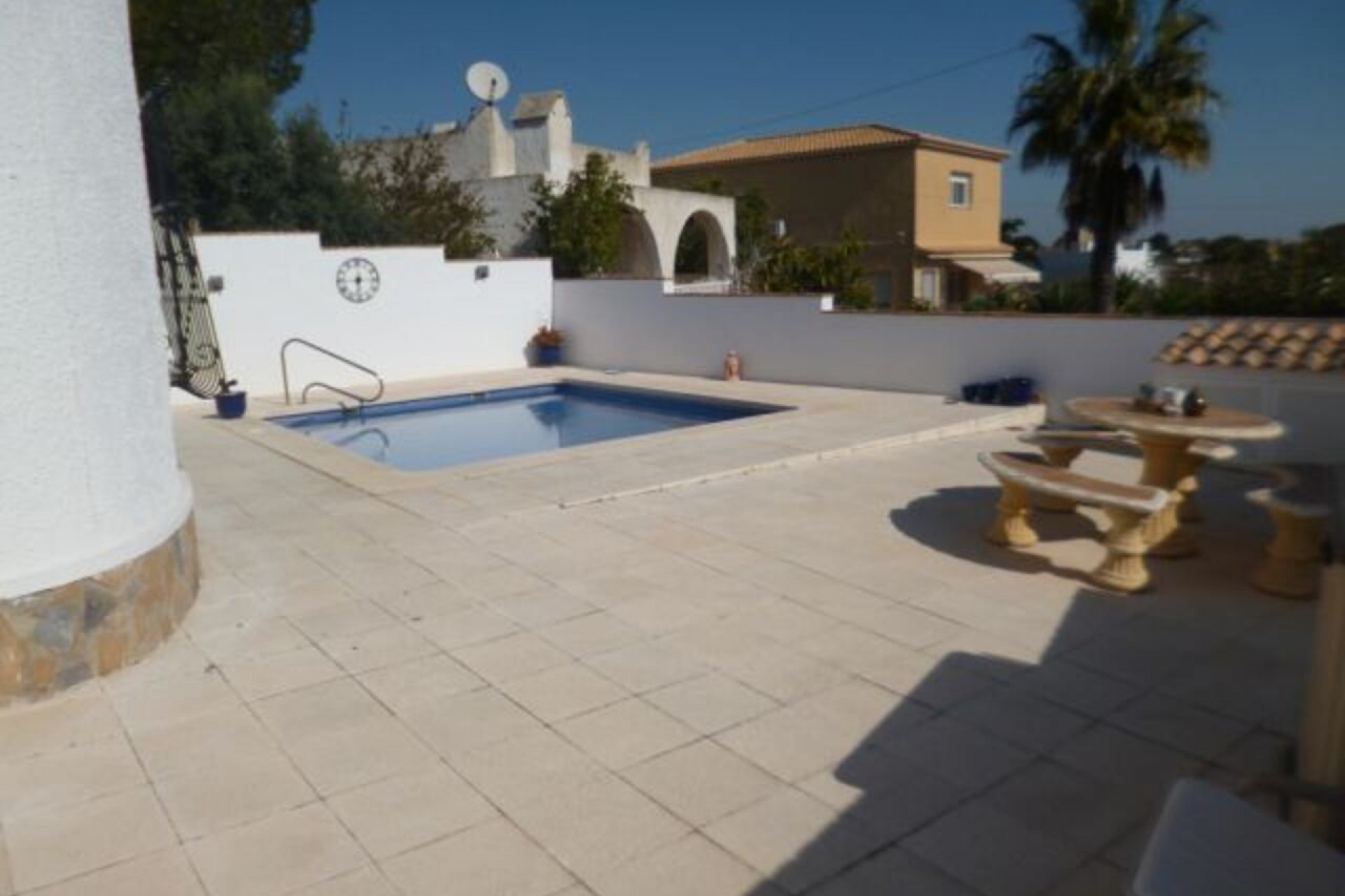 Återförsäljning - Villa -
Villamartin - Costa Blanca
