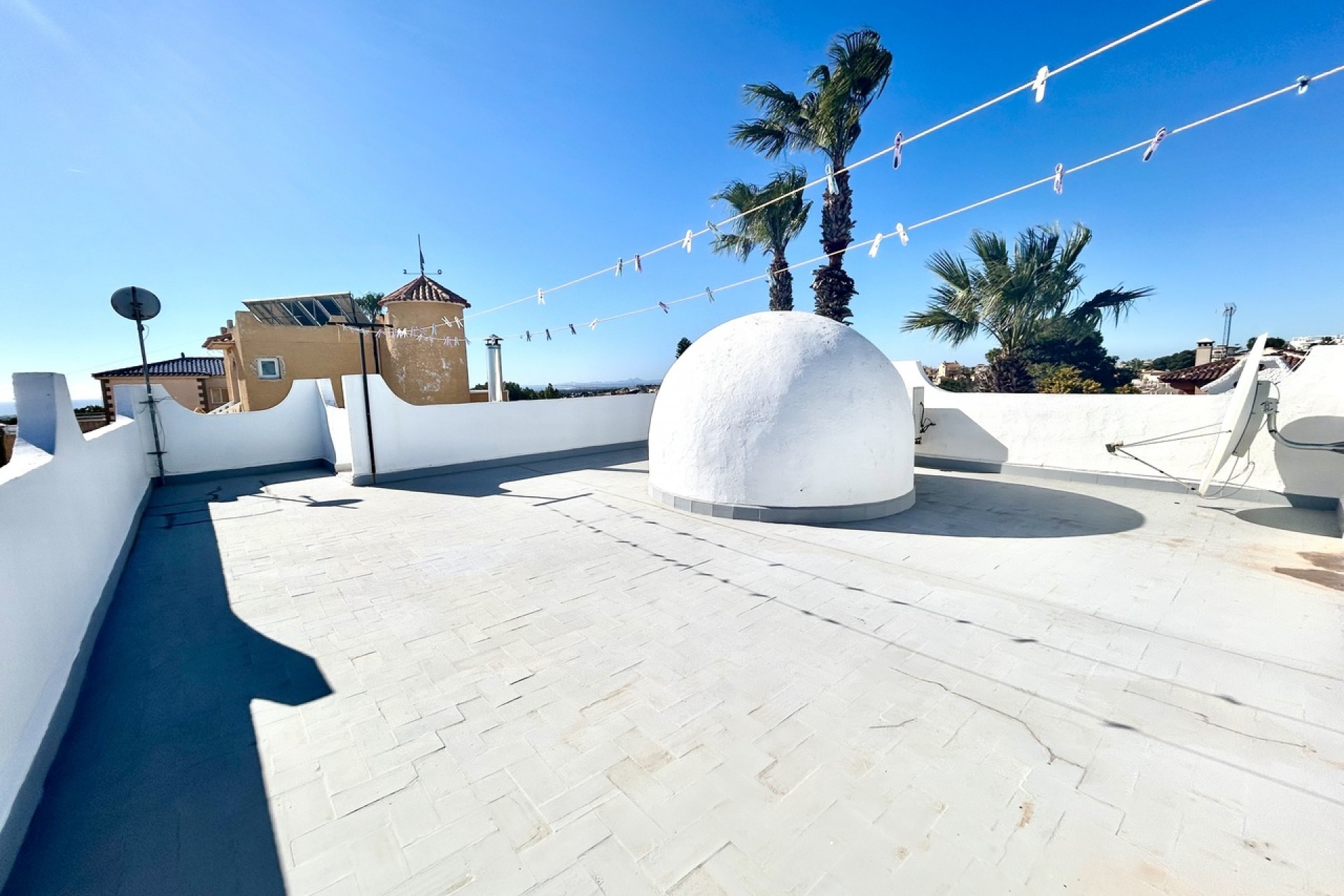 Återförsäljning - Villa -
Villamartin - Costa Blanca