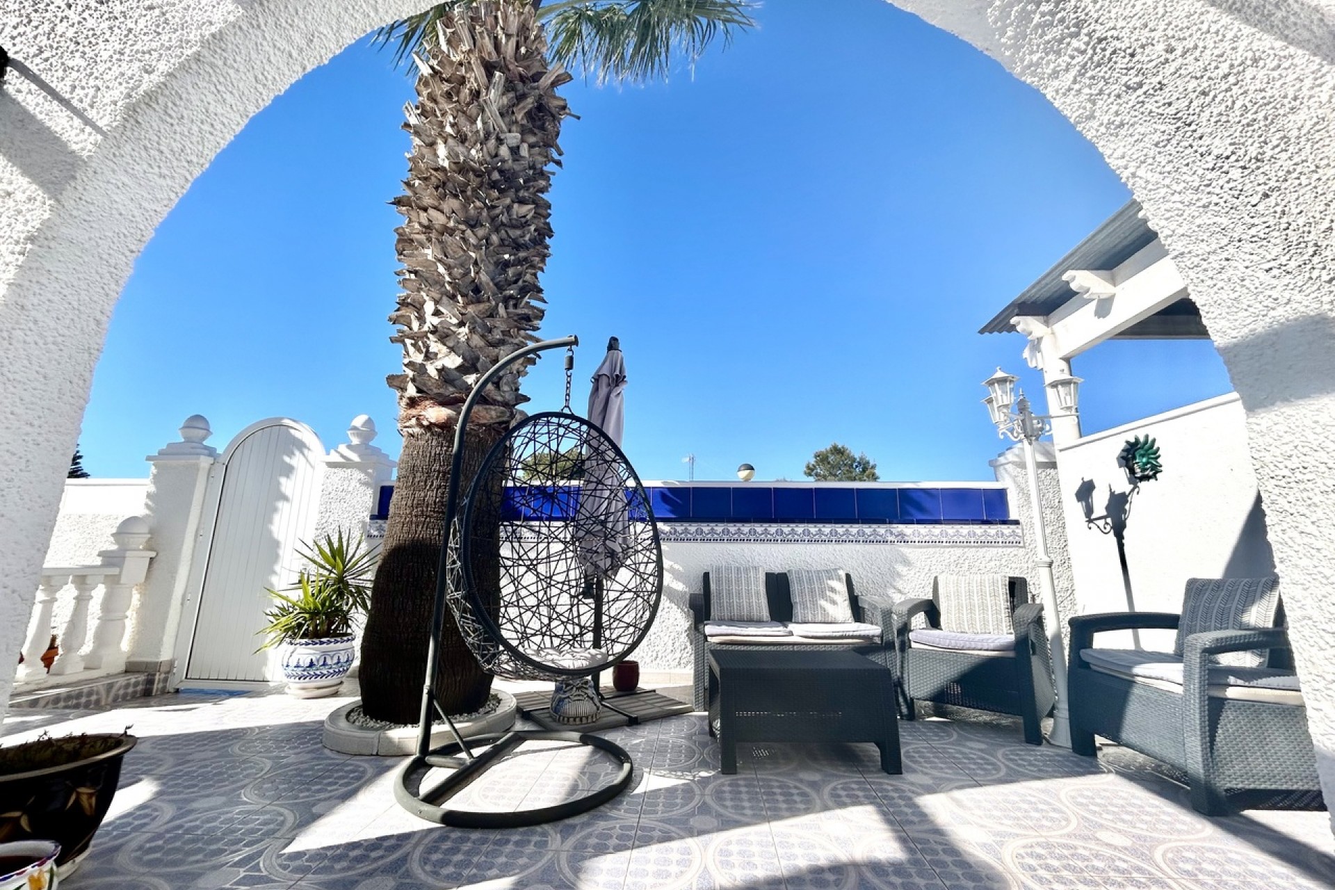 Återförsäljning - Villa -
Villamartin - Costa Blanca