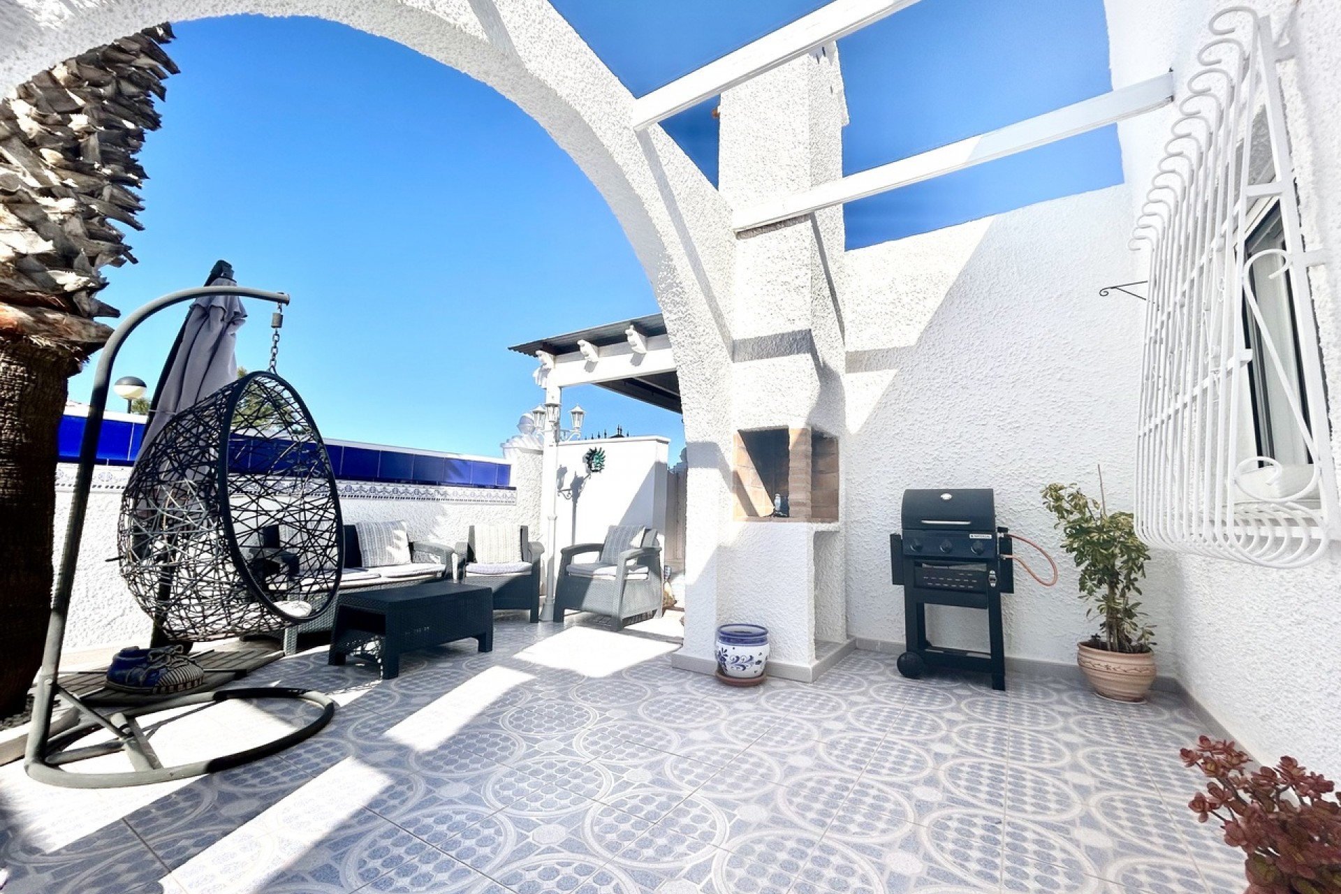 Återförsäljning - Villa -
Villamartin - Costa Blanca