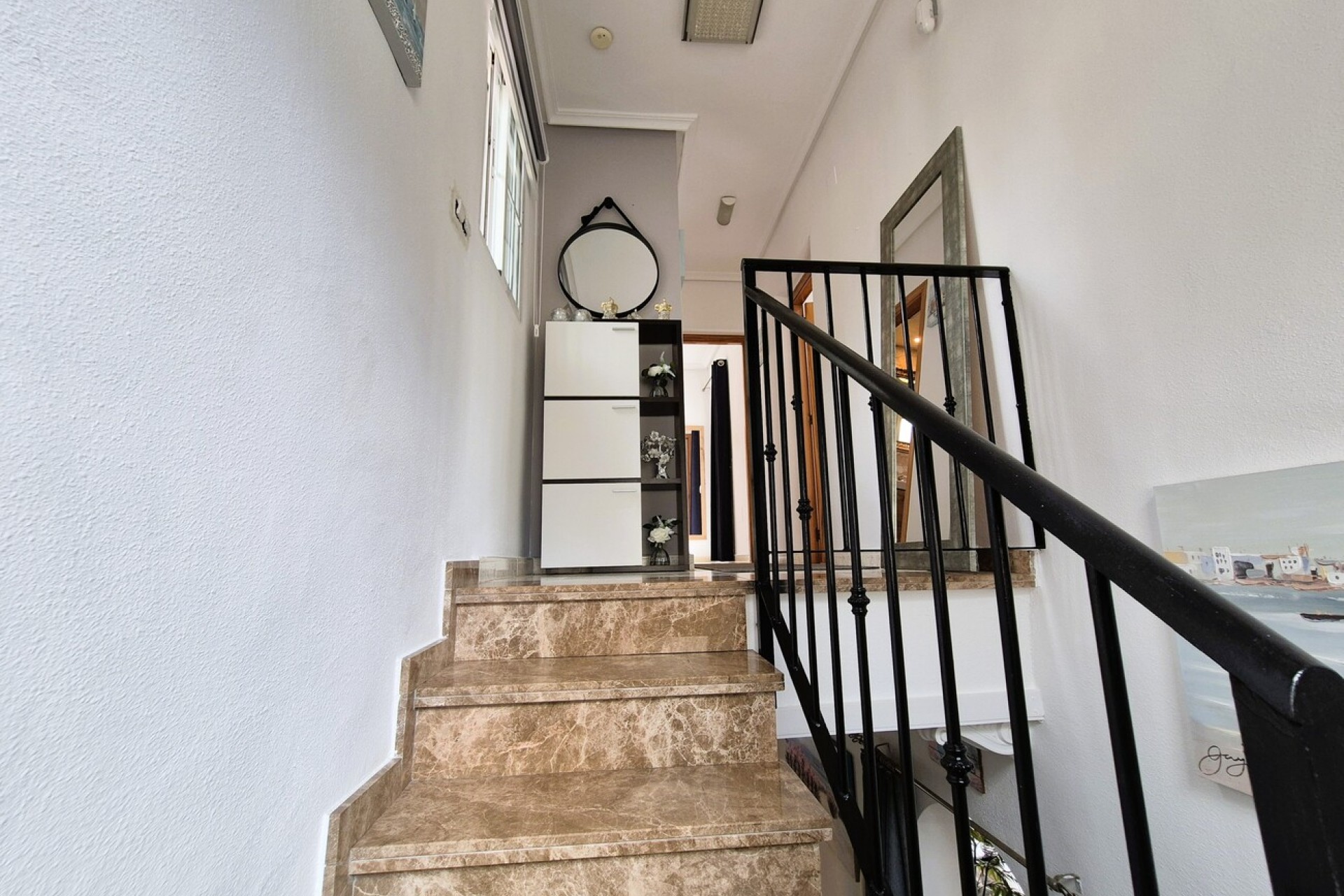 Återförsäljning - Villa -
Villamartin - Costa Blanca