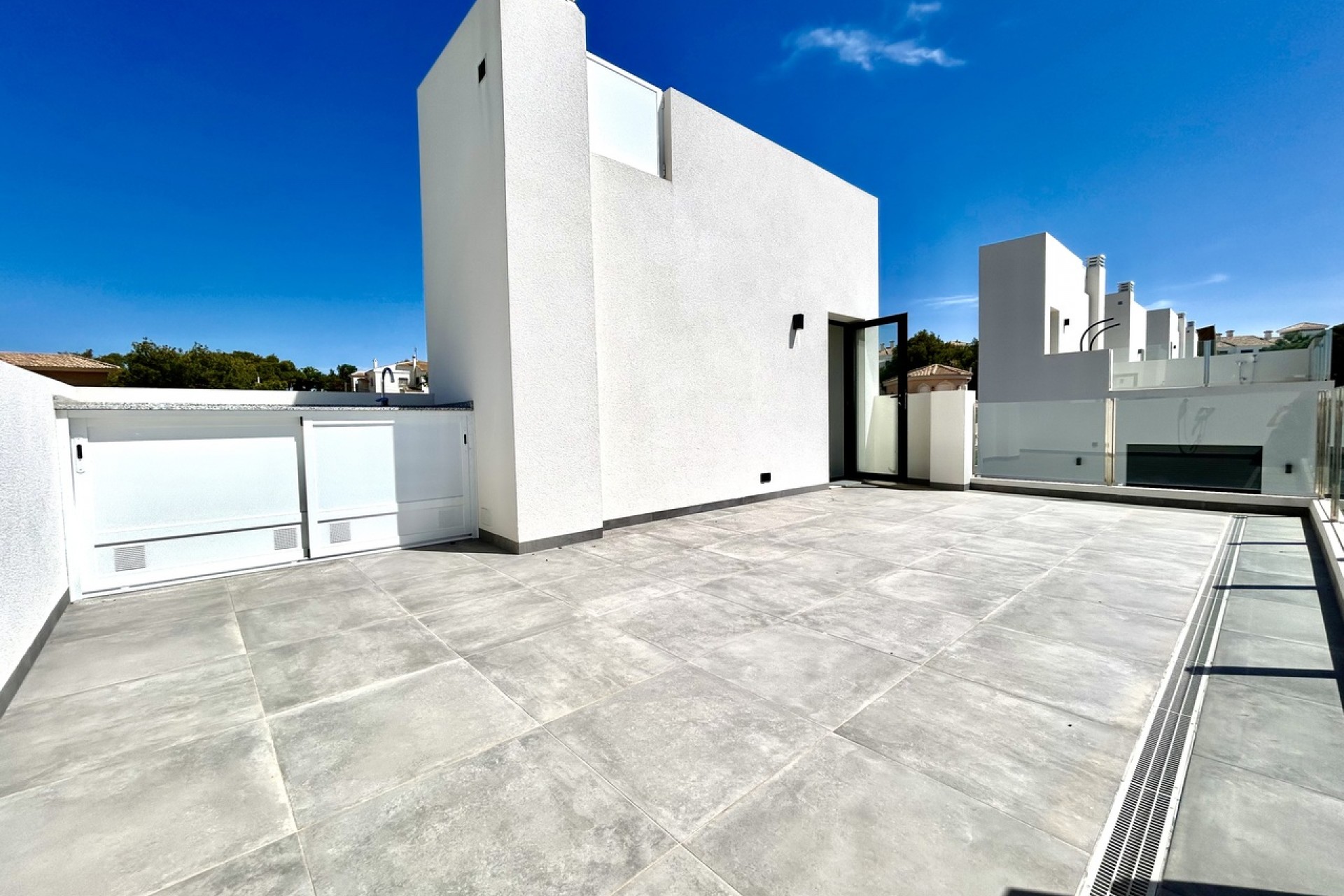 Återförsäljning - Villa -
Villamartin - Costa Blanca