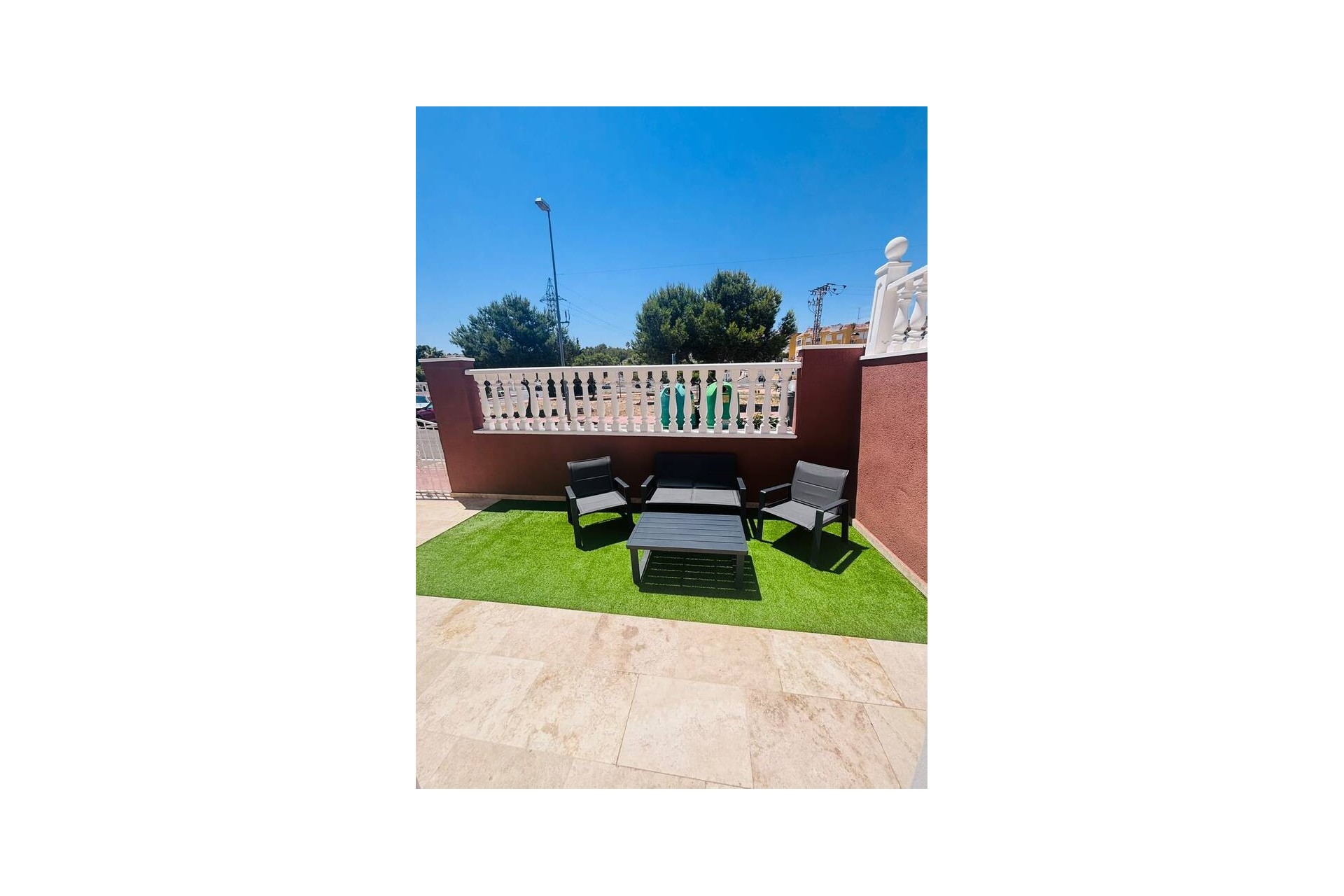 Återförsäljning - Villa -
Villamartin - Costa Blanca