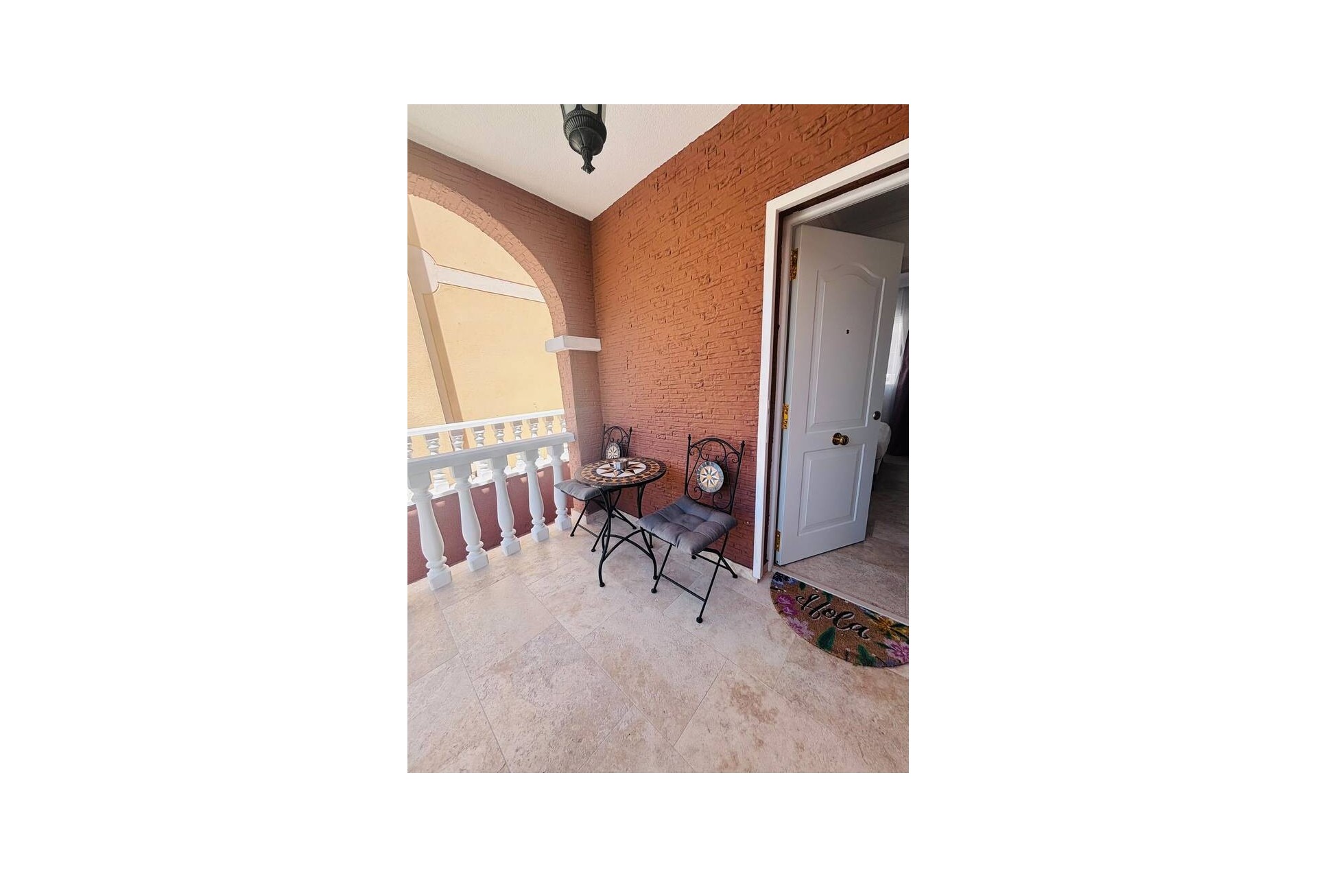 Återförsäljning - Villa -
Villamartin - Costa Blanca