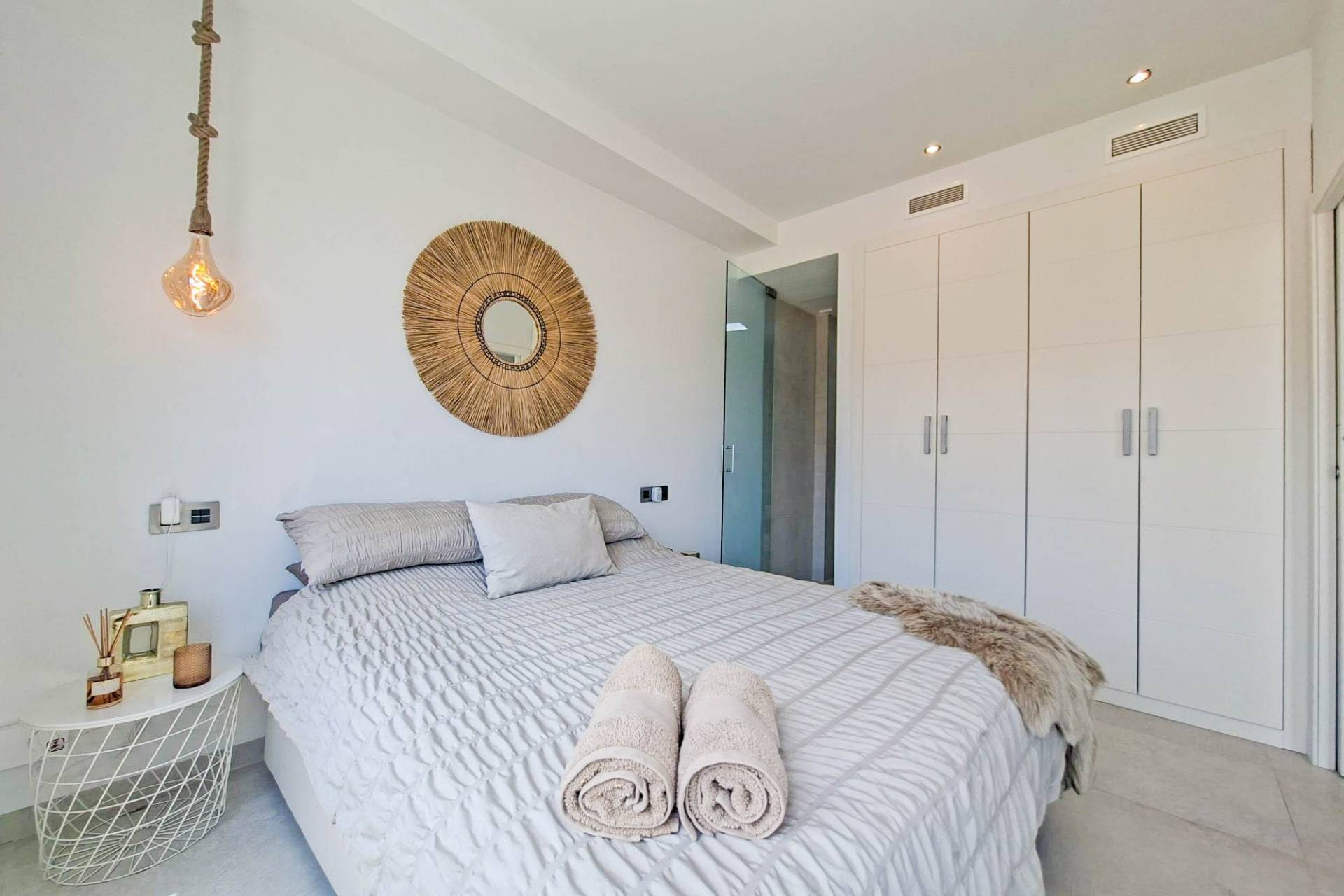Återförsäljning - Villa -
Villamartin - Costa Blanca
