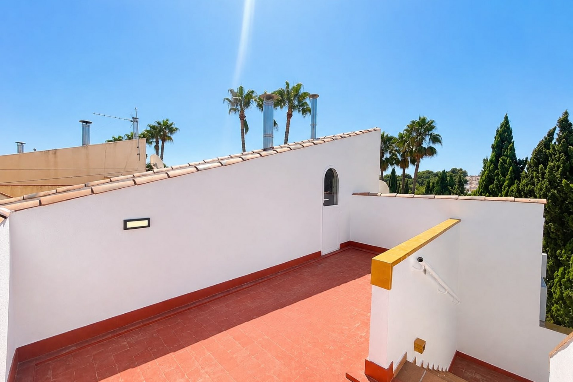 Återförsäljning - Villa -
Villamartin - Costa Blanca