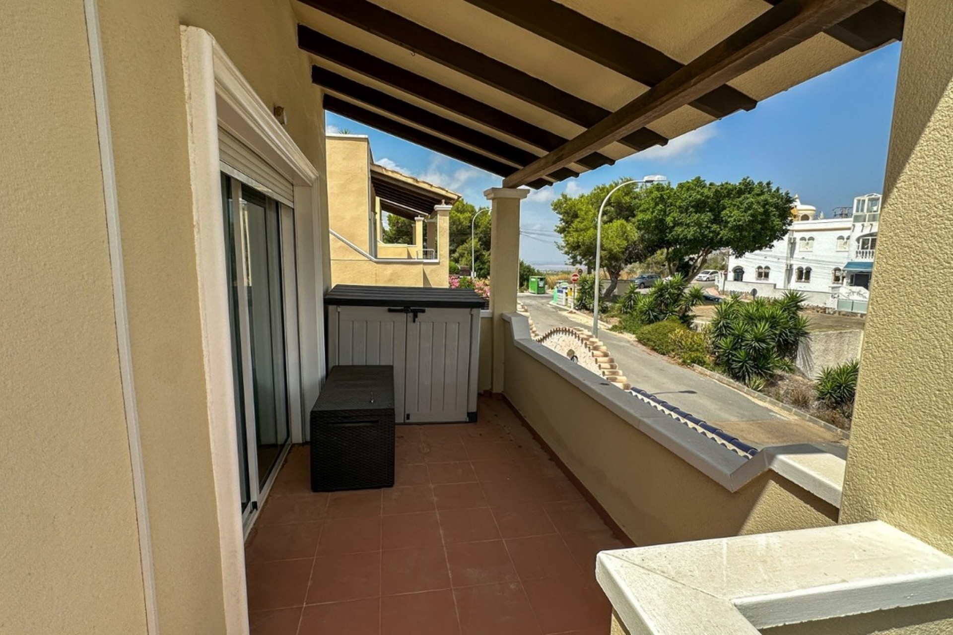 Återförsäljning - Villa -
Villamartin - Costa Blanca
