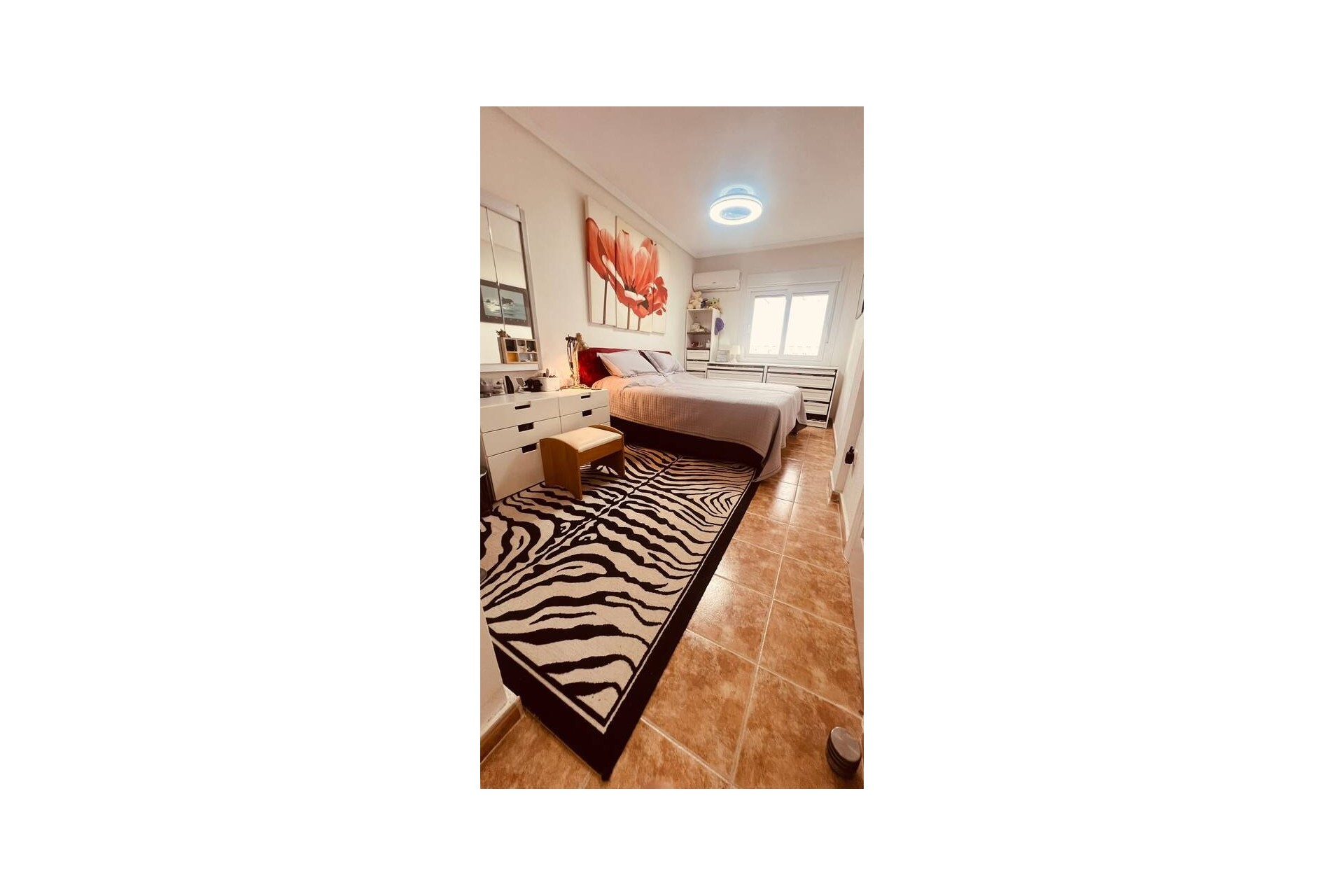 Återförsäljning - Villa -
Villamartin - Costa Blanca